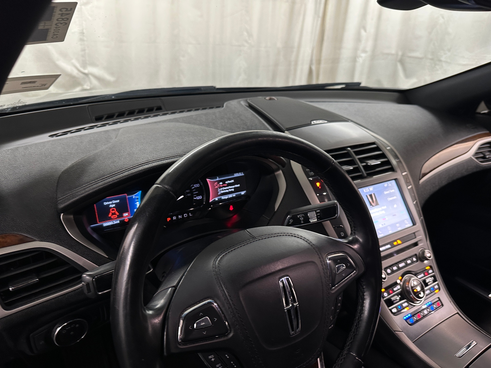Thumbnail: 2020 Lincoln MKZ - 2