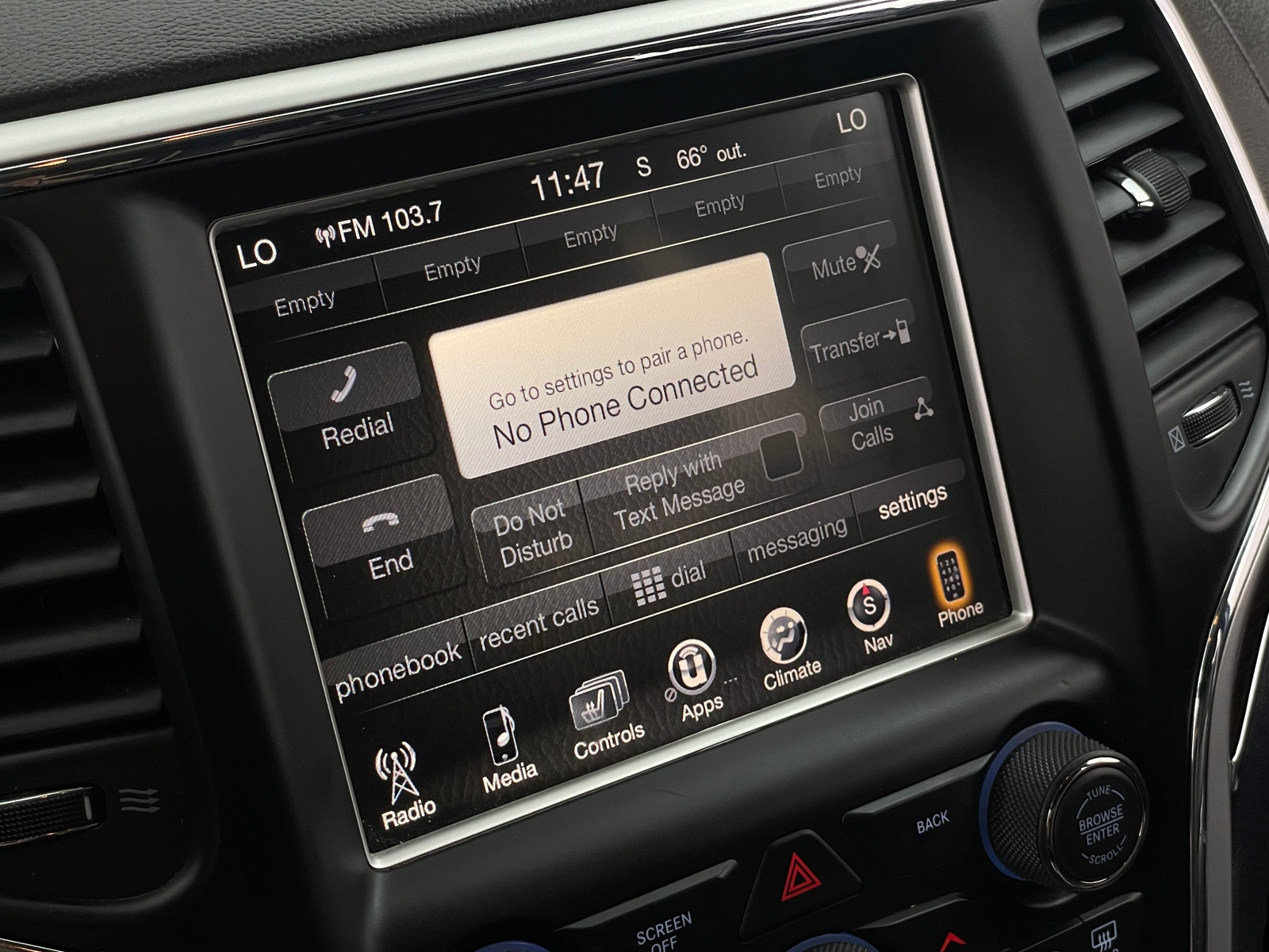 Thumbnail: 2015 Jeep Grand Cherokee - 3