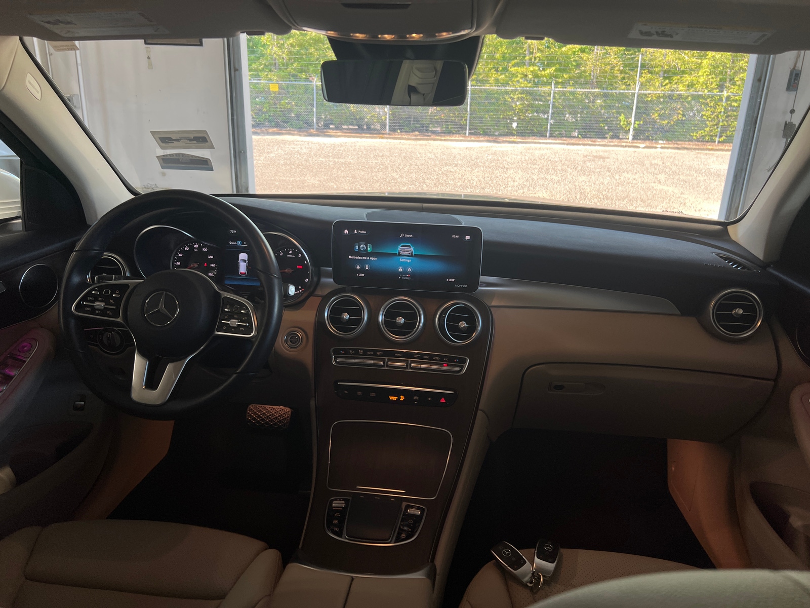 Thumbnail: 2022 Mercedes-Benz GLC - 2