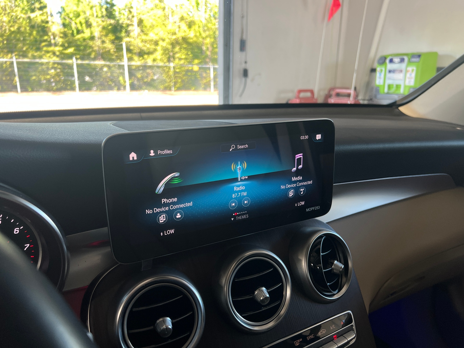 Thumbnail: 2022 Mercedes-Benz GLC - 3