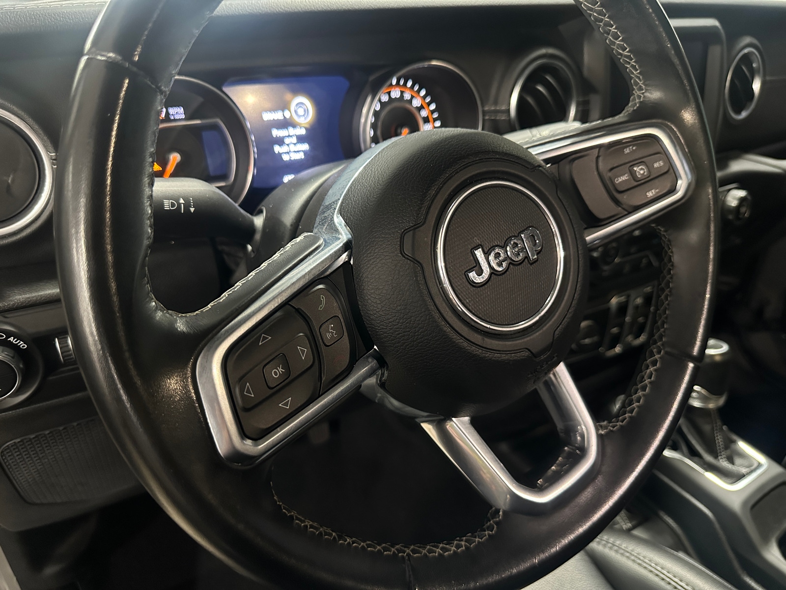 Thumbnail: 2020 Jeep Gladiator - 4