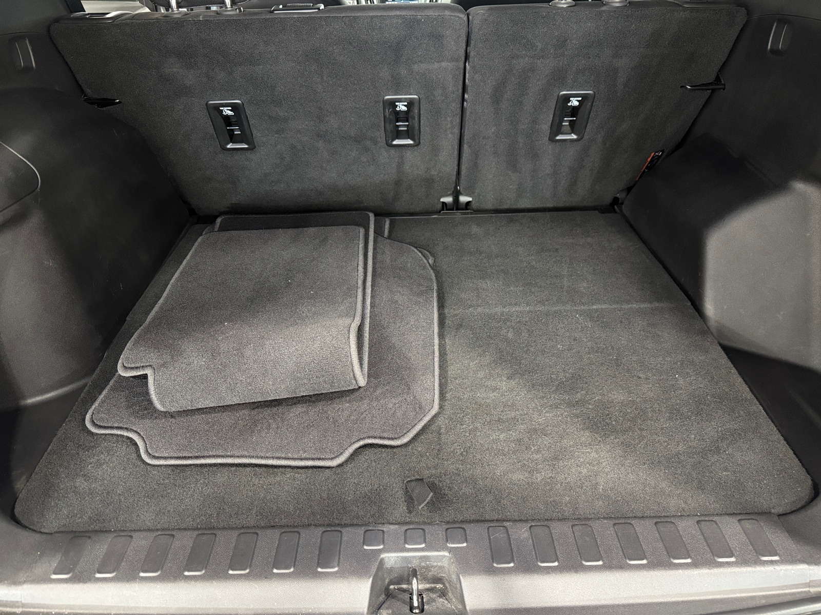 Thumbnail: 2019 Chevrolet Equinox - 7