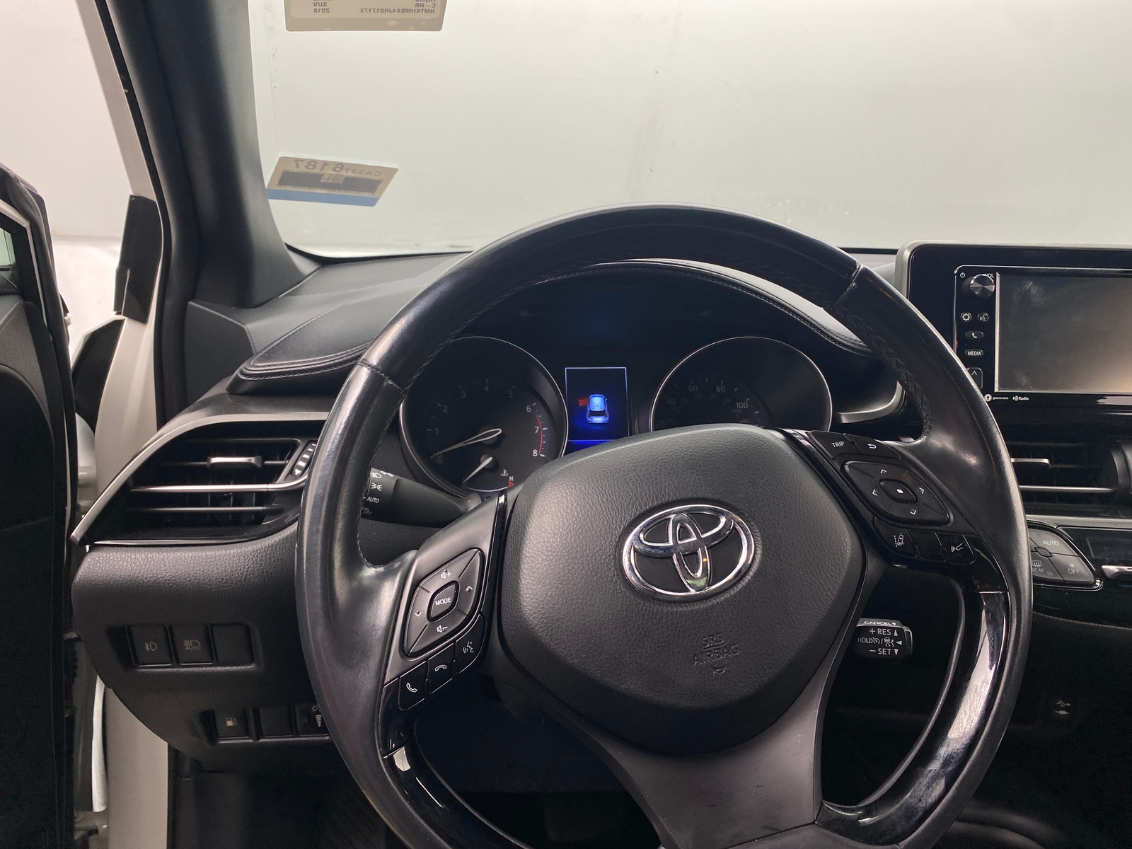 Thumbnail: 2018 Toyota C-HR - 5