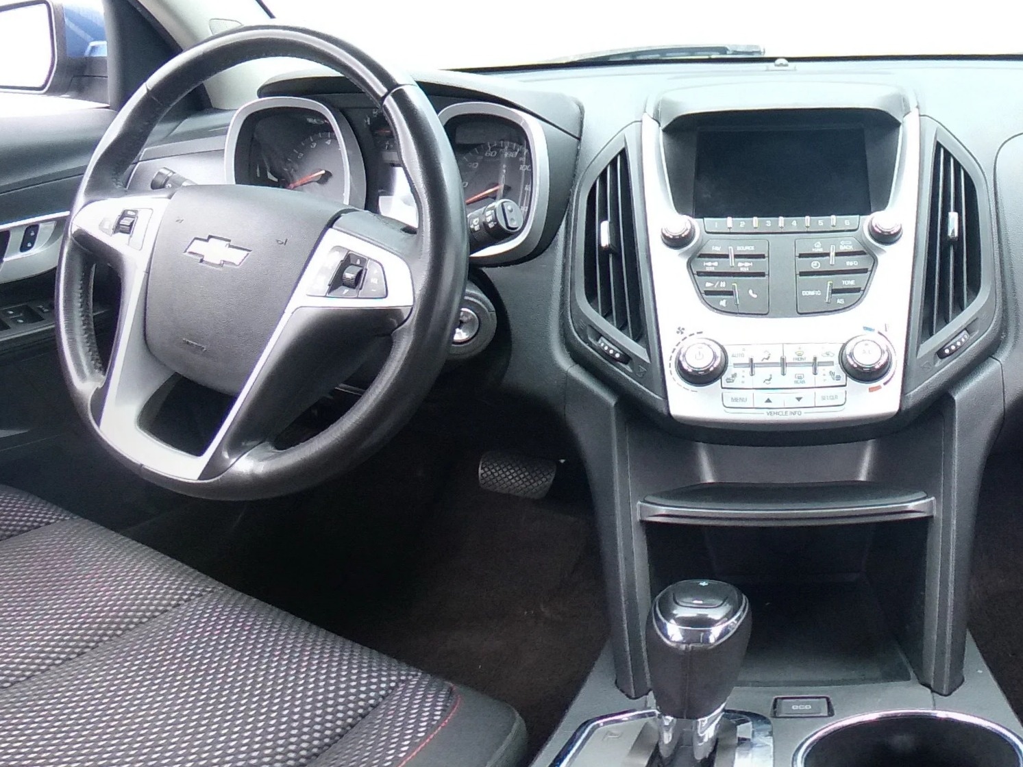 Thumbnail: 2016 Chevrolet Equinox - 3