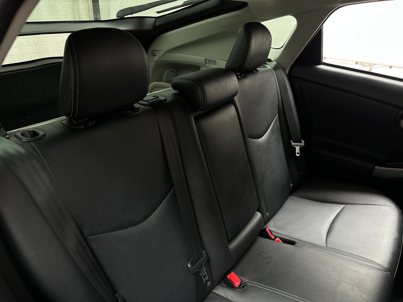 Thumbnail: 2015 Toyota Prius - 5