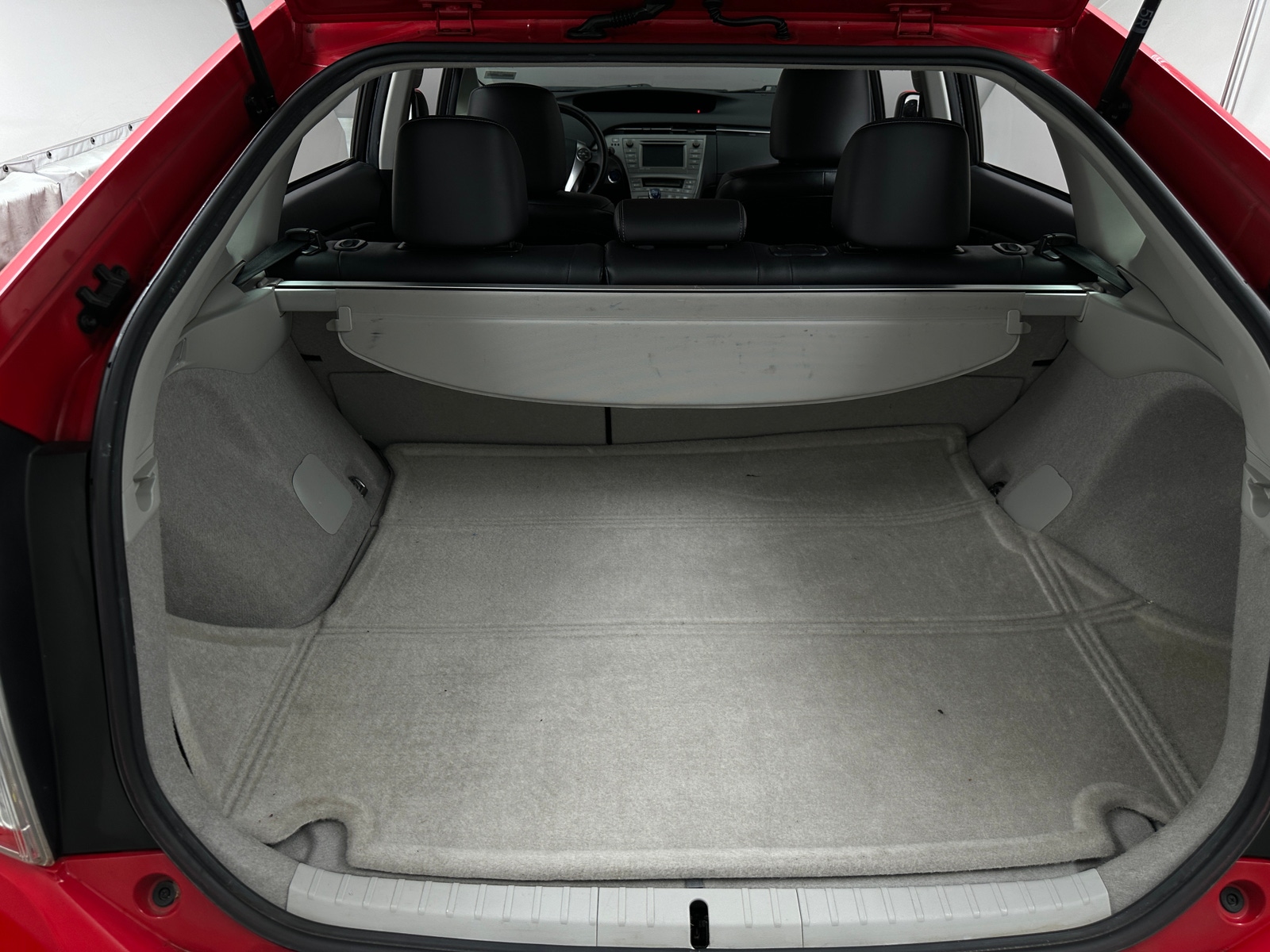 Thumbnail: 2015 Toyota Prius - 6