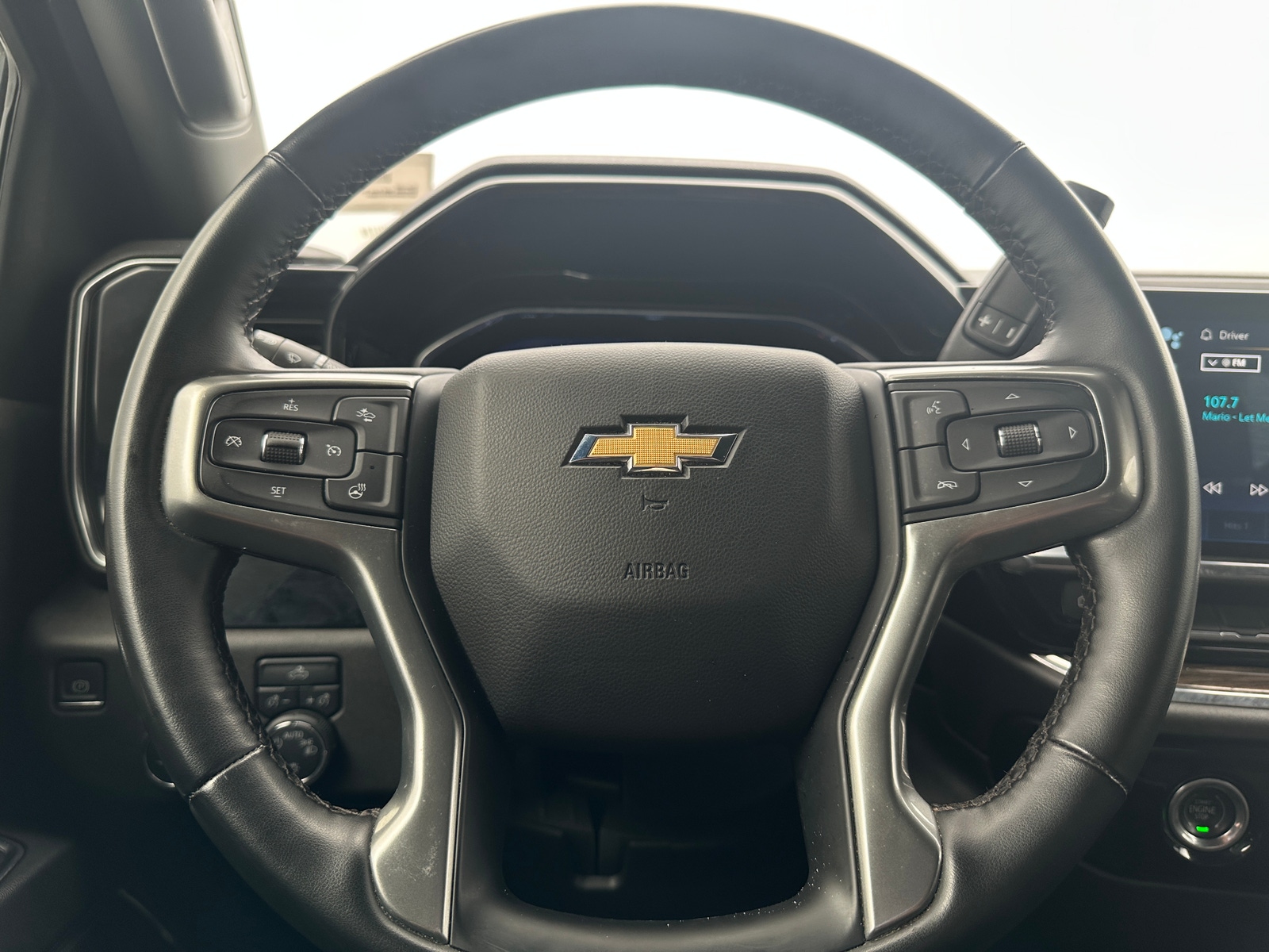 Thumbnail: 2023 Chevrolet Silverado 1500 - 5