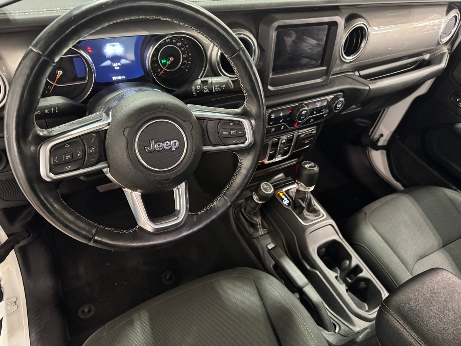 Thumbnail: 2020 Jeep Wrangler - 3