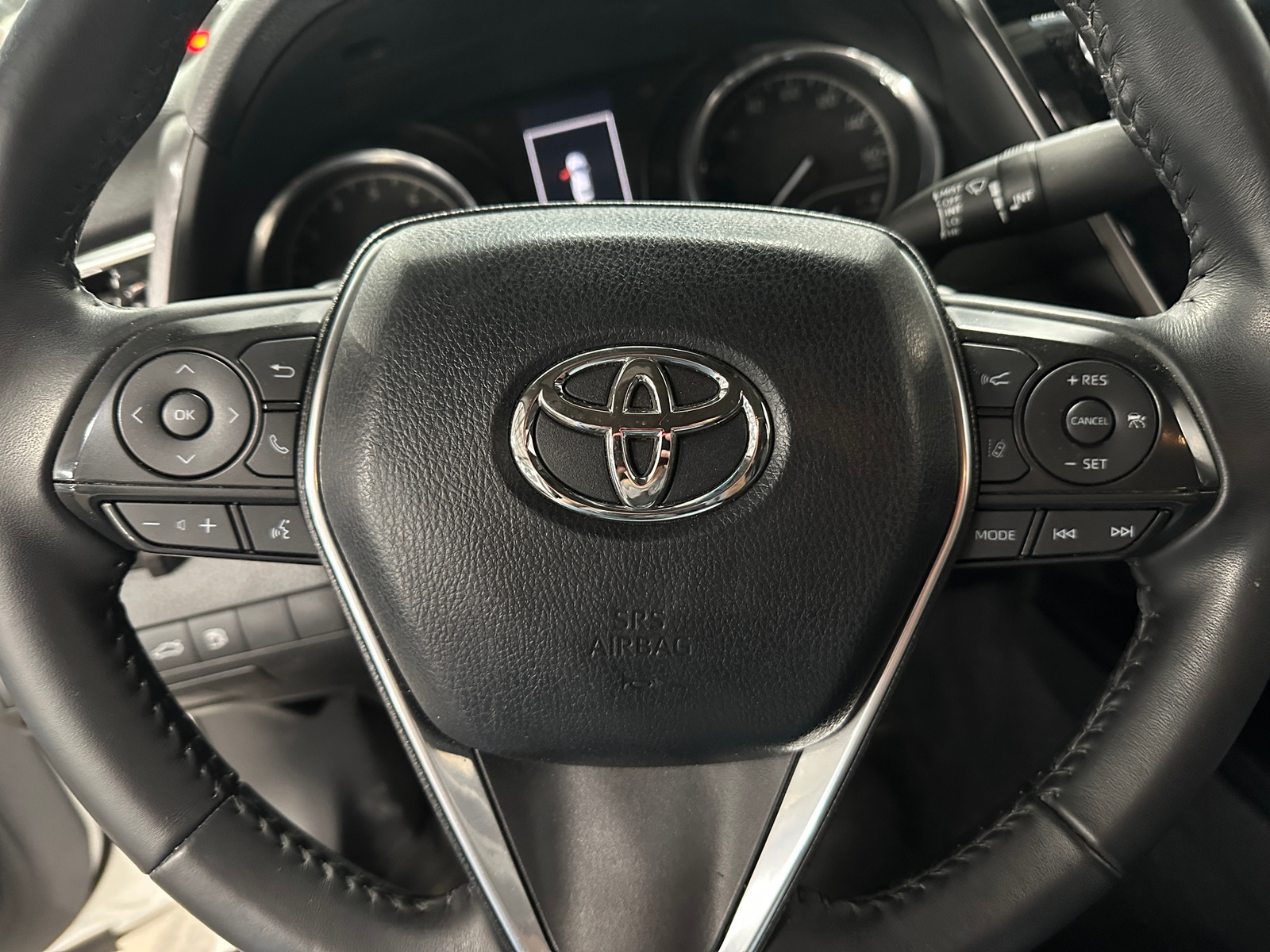 Thumbnail: 2018 Toyota Camry - 4