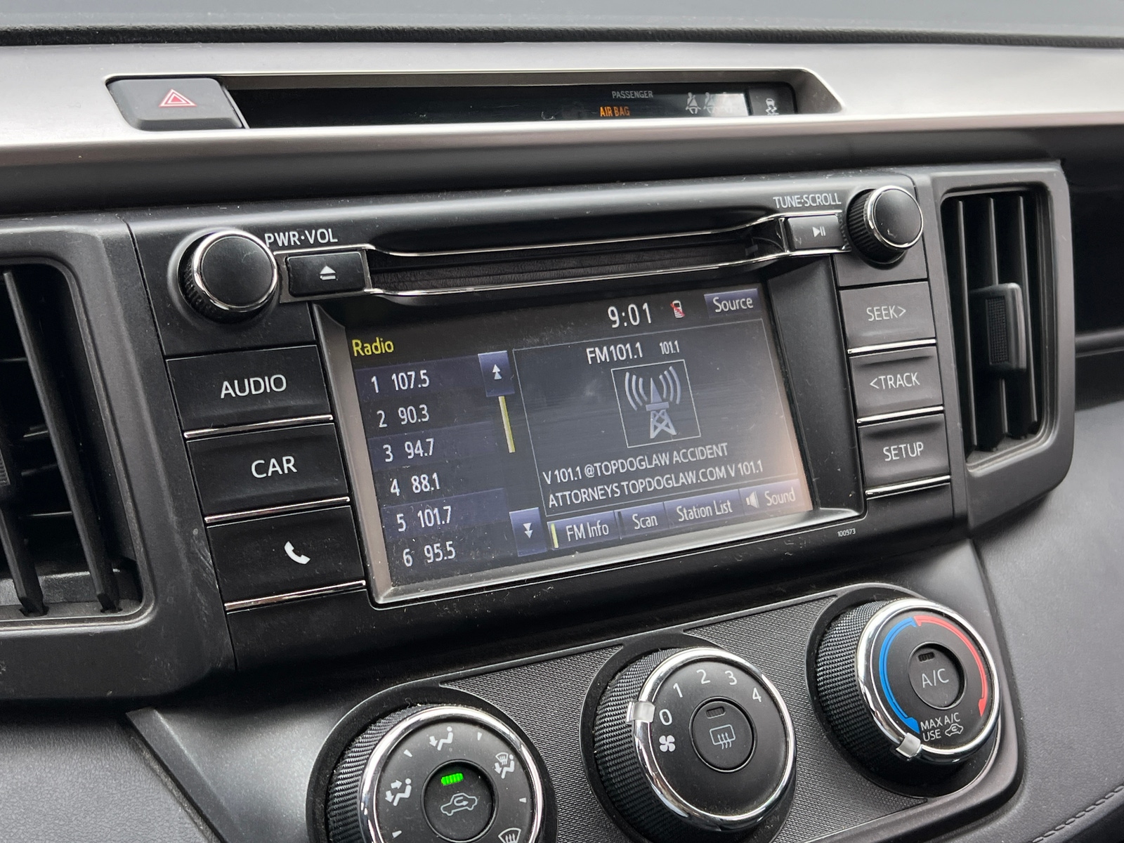 Thumbnail: 2017 Toyota RAV4 - 4