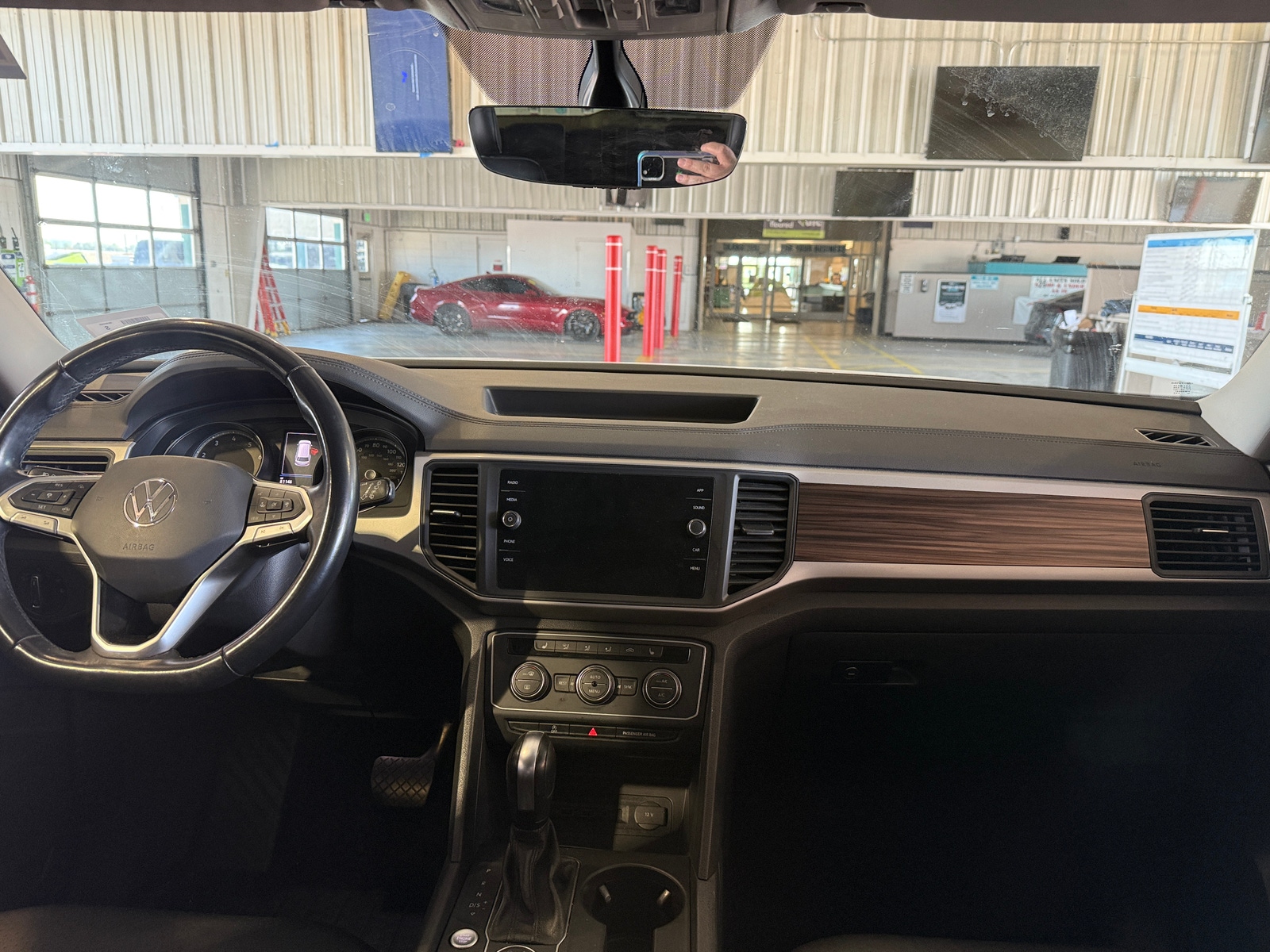 Thumbnail: 2021 Volkswagen Atlas - 2