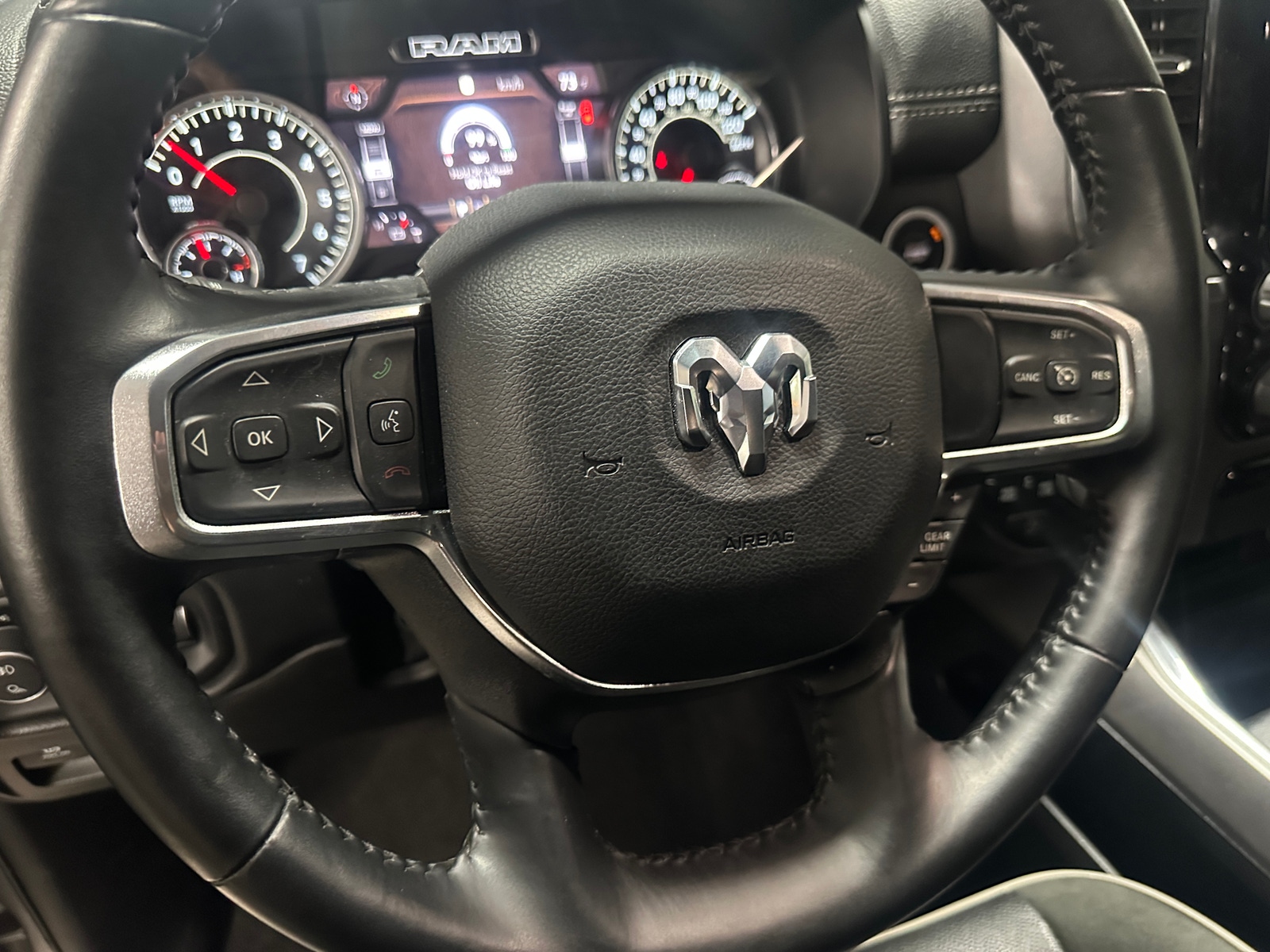 Thumbnail: 2022 RAM 1500 - 4