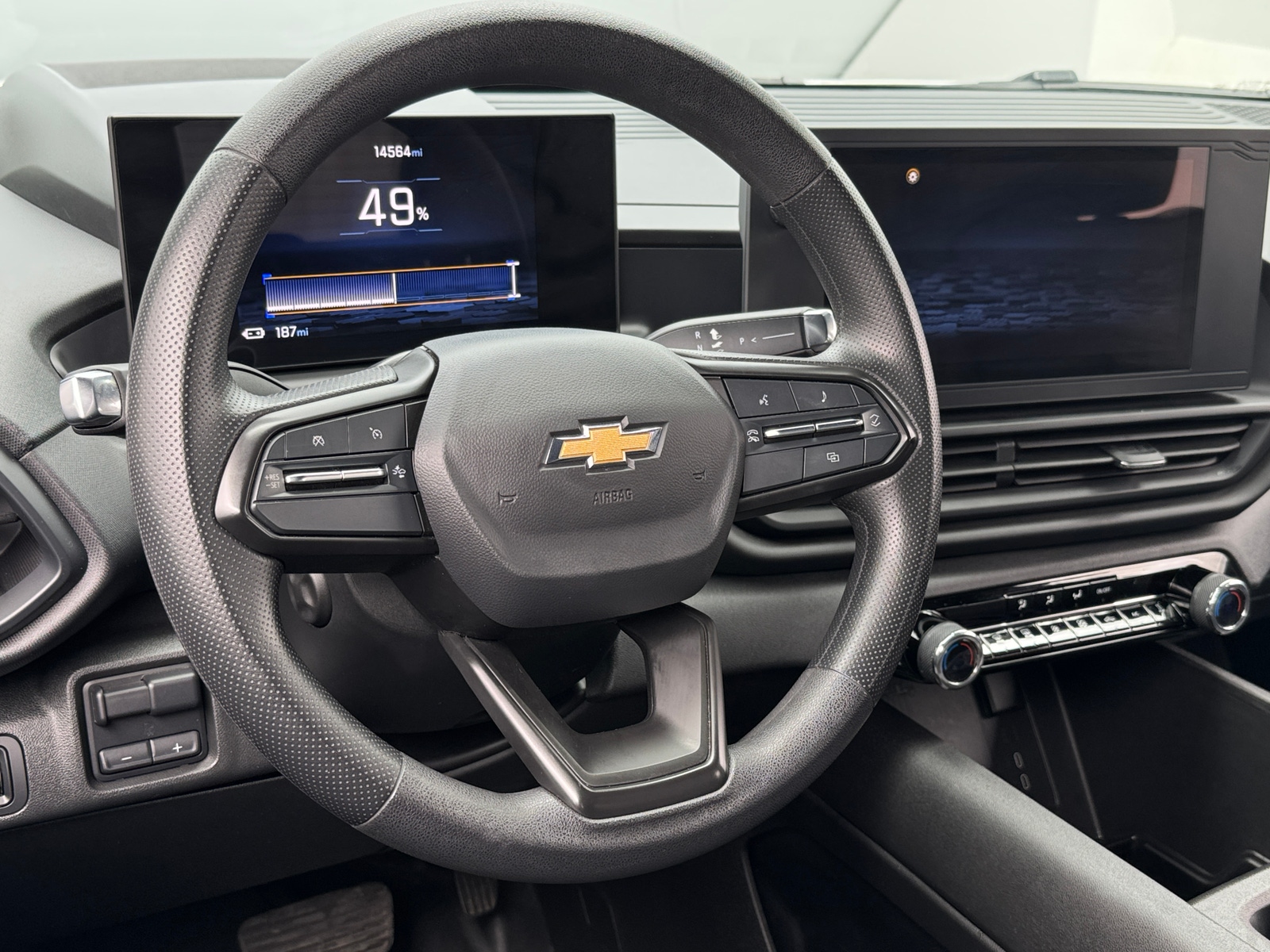 Thumbnail: 2024 Chevrolet Silverado EV - 5