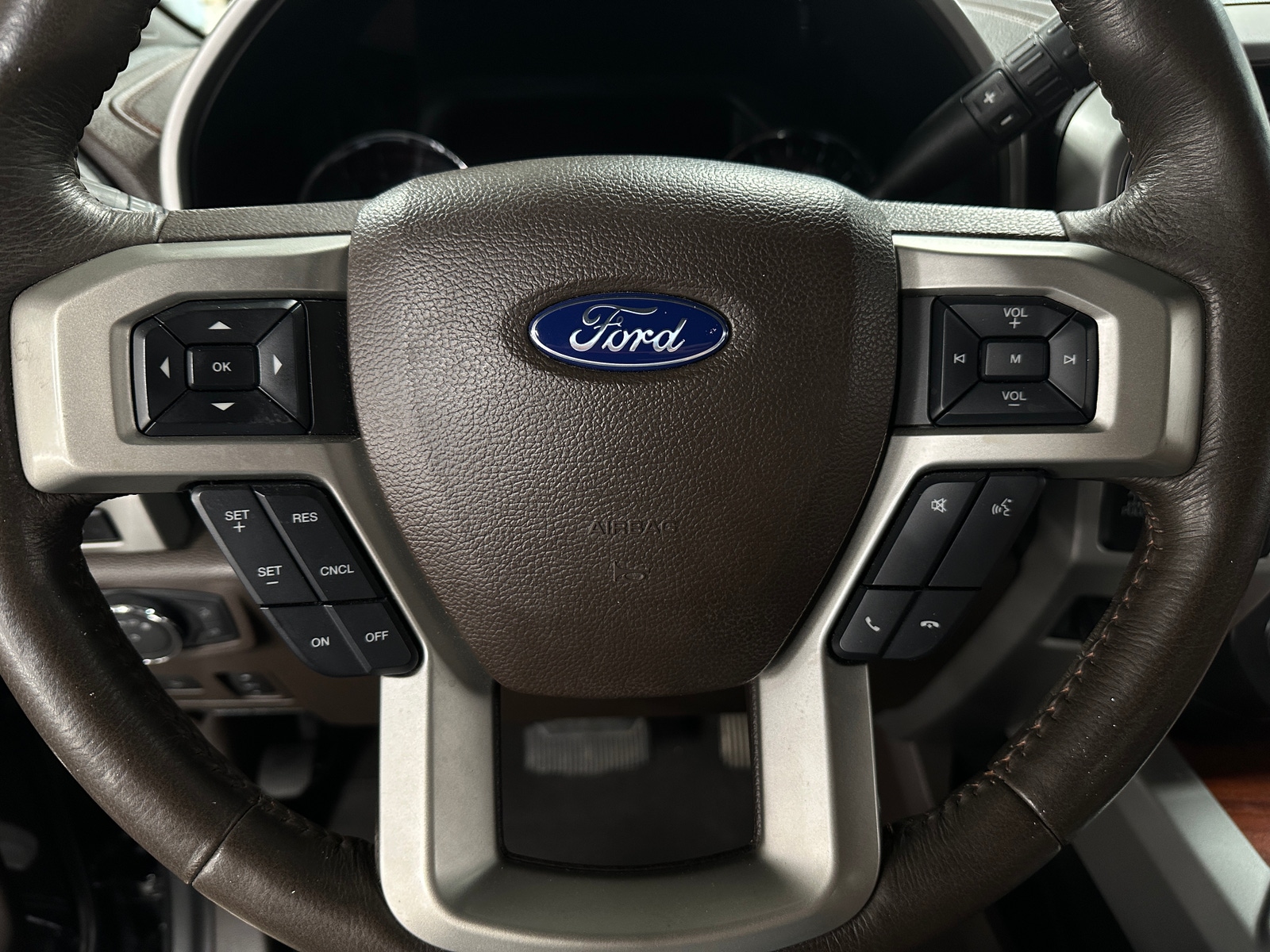 Thumbnail: 2019 Ford Econoline - 4