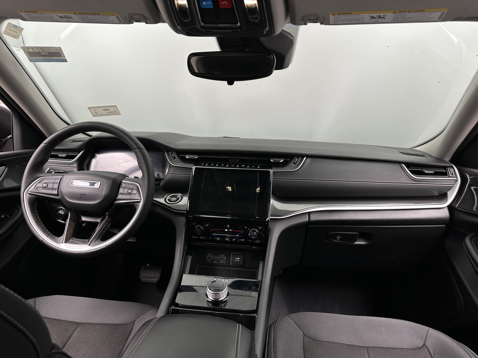 Thumbnail: 2023 Jeep Grand Cherokee - 3