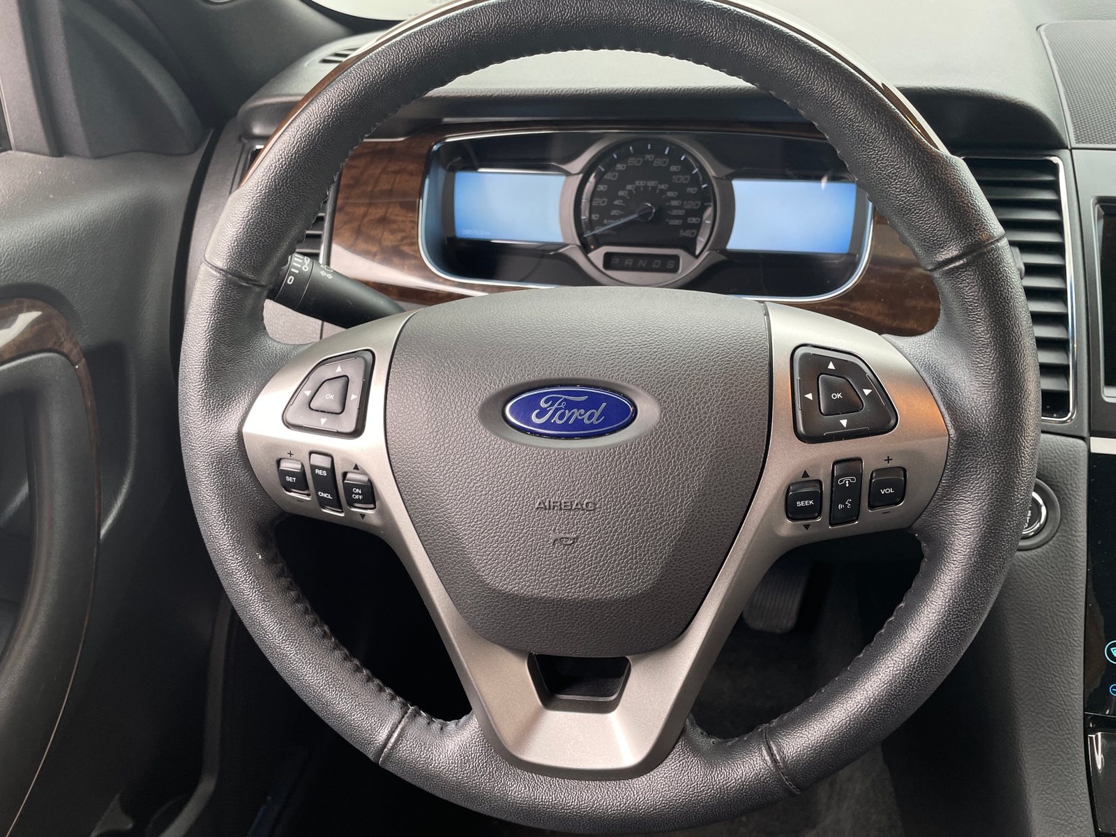 Thumbnail: 2016 Ford Taurus - 4