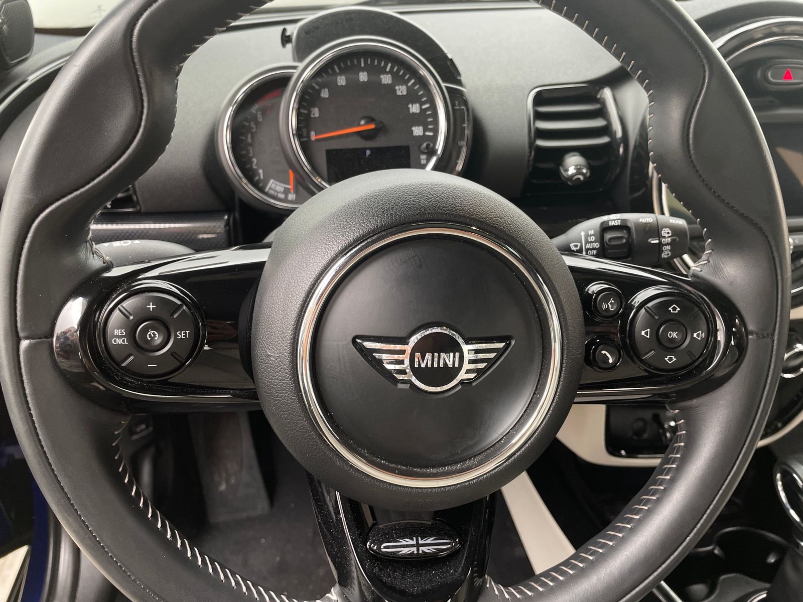 Thumbnail: 2019 MINI Cooper Clubman - 4