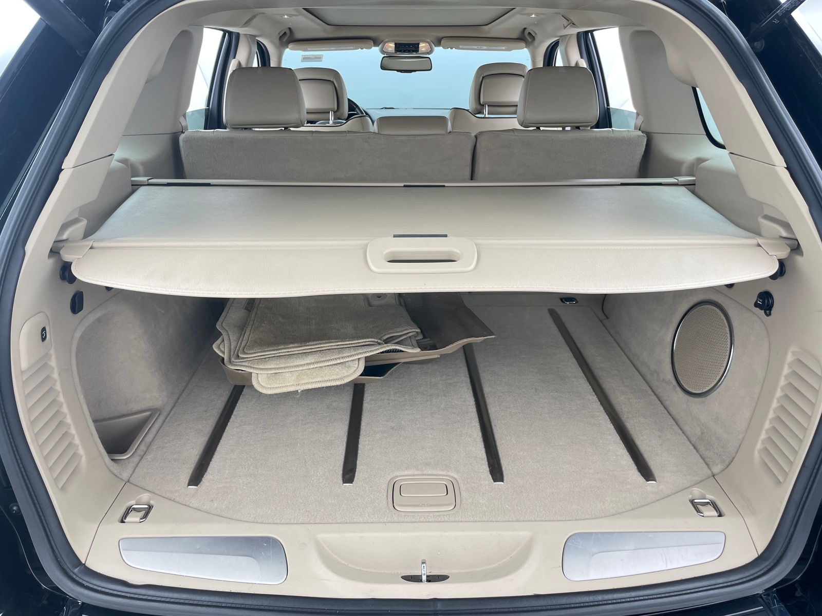 Thumbnail: 2016 Jeep Grand Cherokee - 6