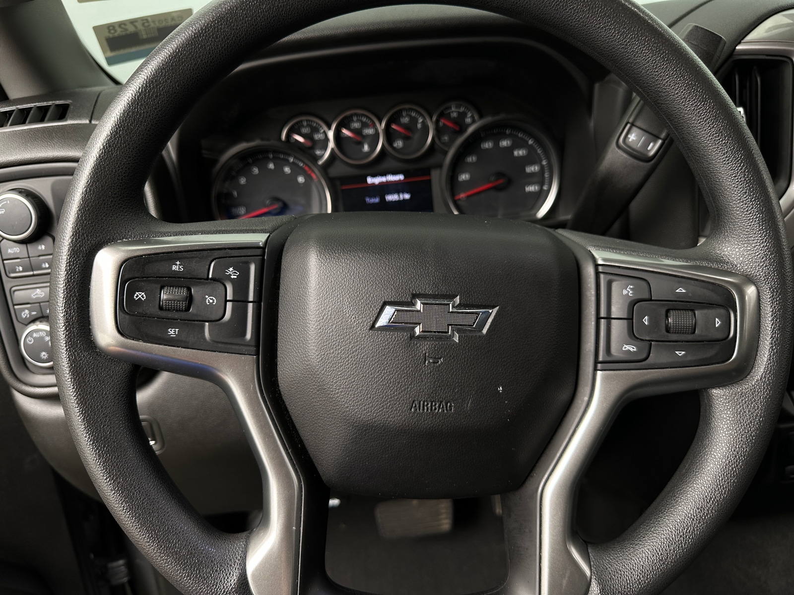 Thumbnail: 2022 Chevrolet Silverado 1500 - 5