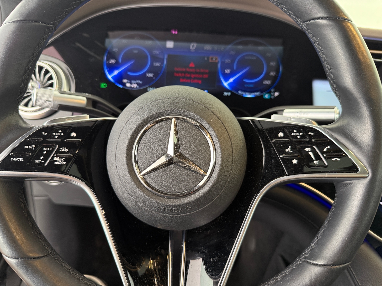 Thumbnail: 2022 Mercedes-Benz EQS - 4
