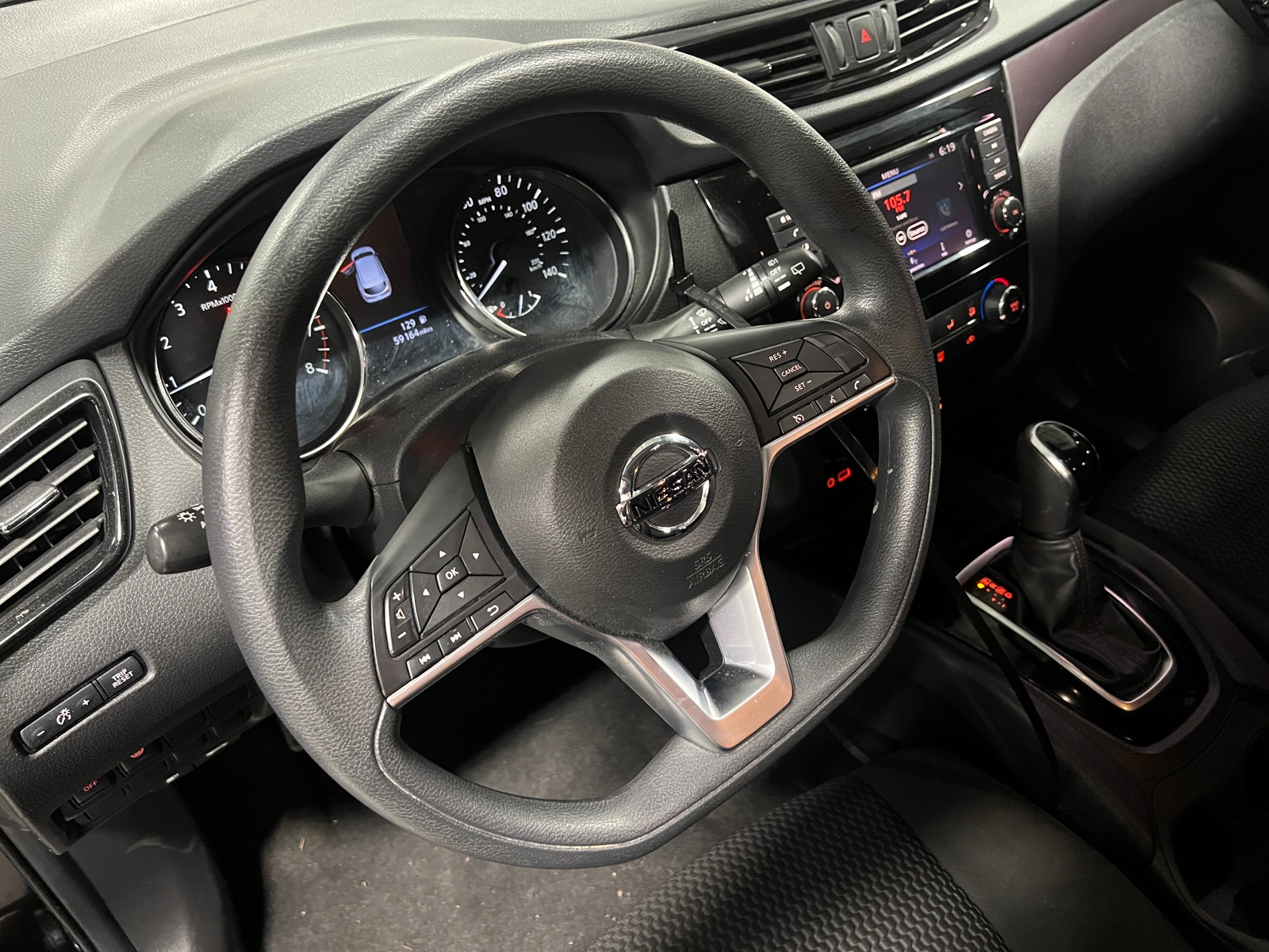 Thumbnail: 2020 Nissan Rogue Sport - 5