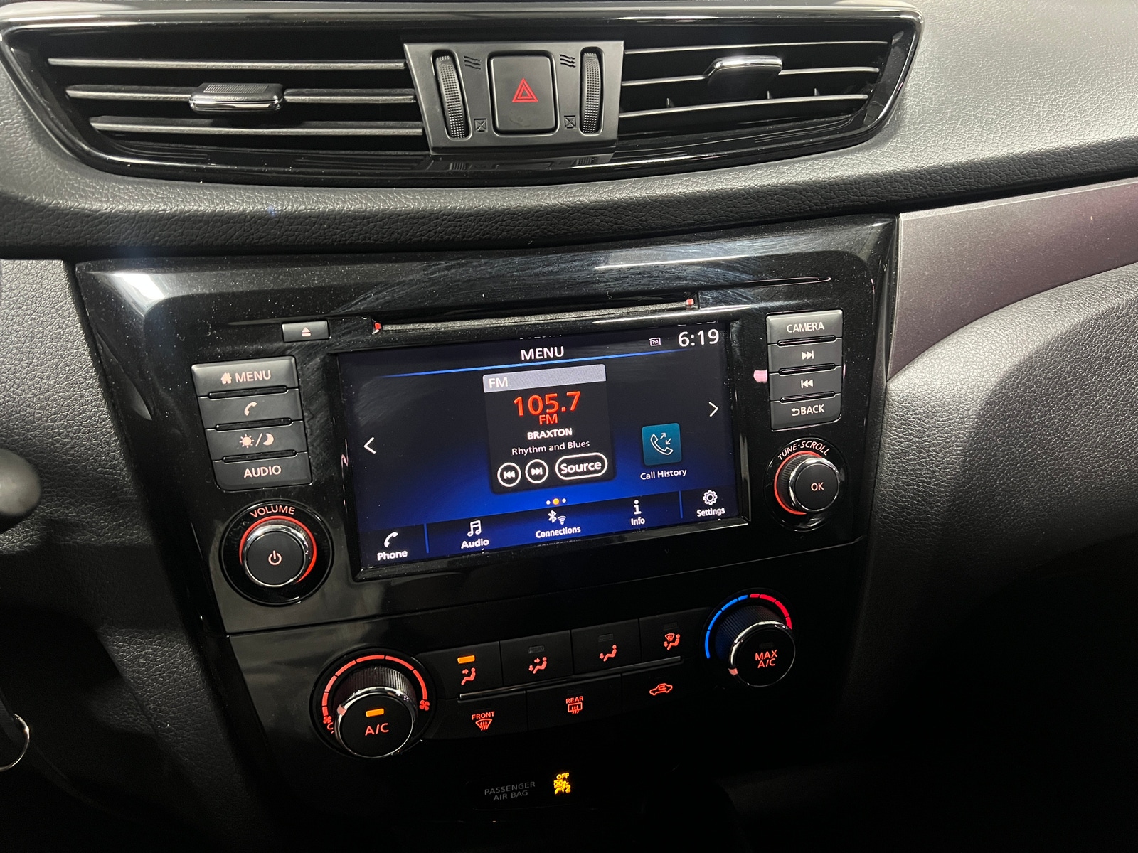 Thumbnail: 2020 Nissan Rogue Sport - 4