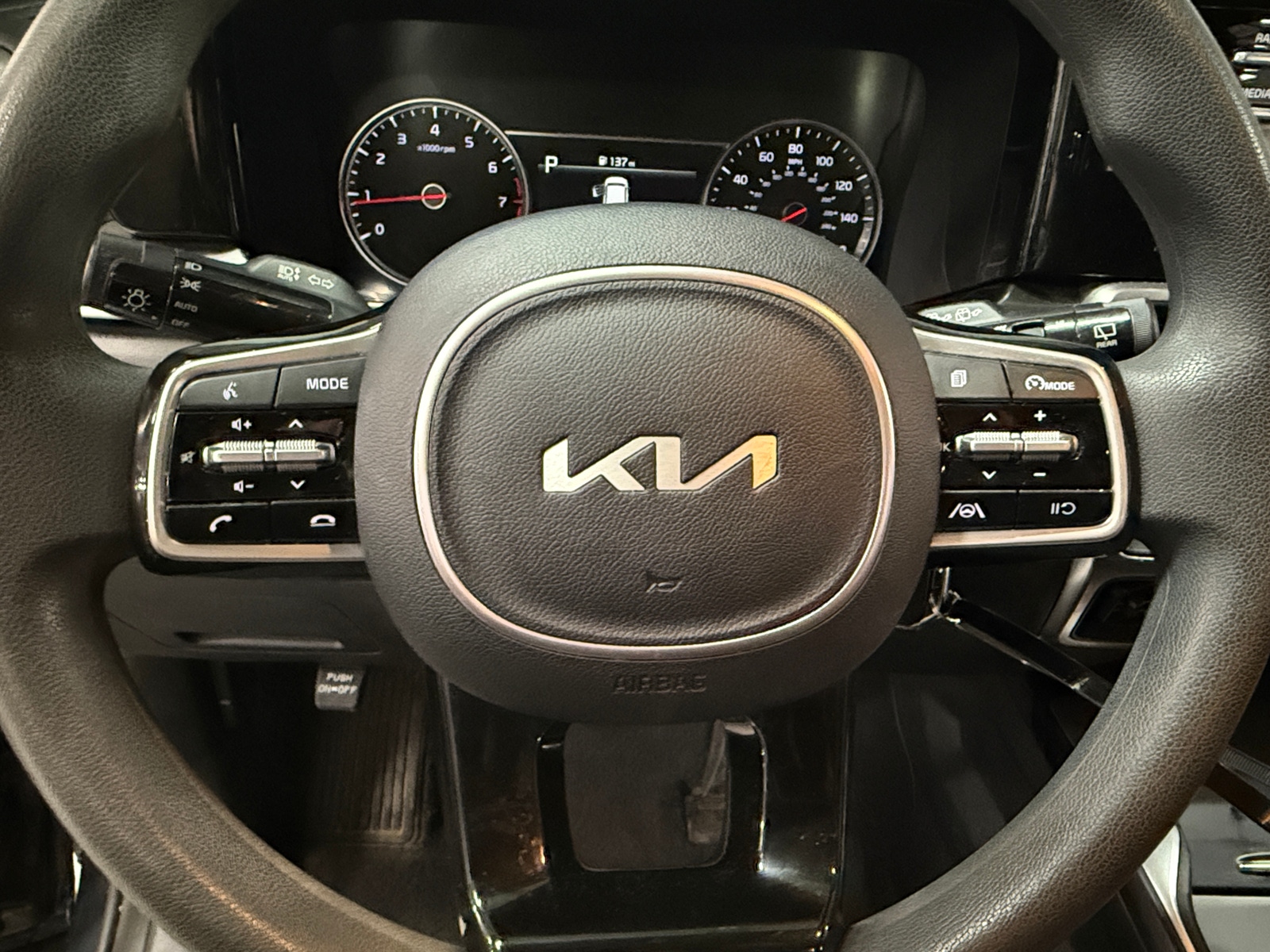 Thumbnail: 2022 Kia Sorento - 5