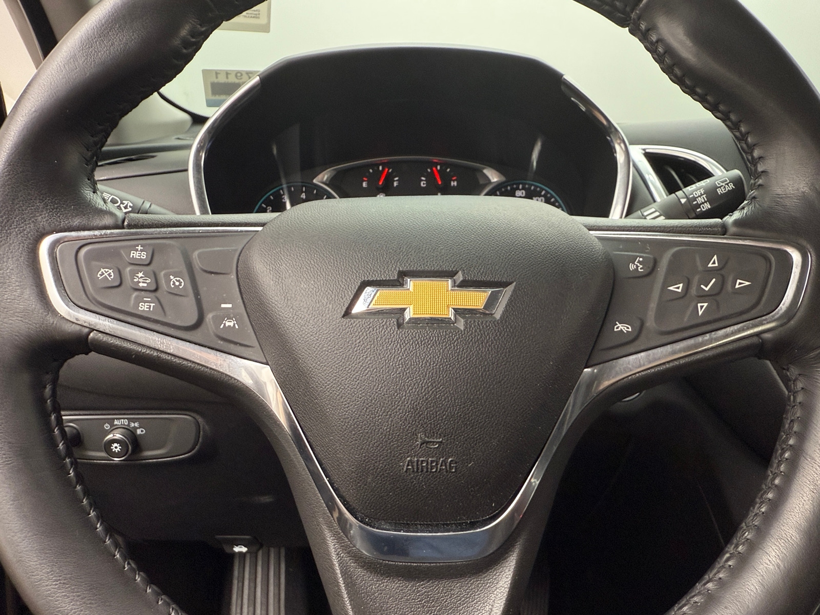 Thumbnail: 2019 Chevrolet Equinox - 5