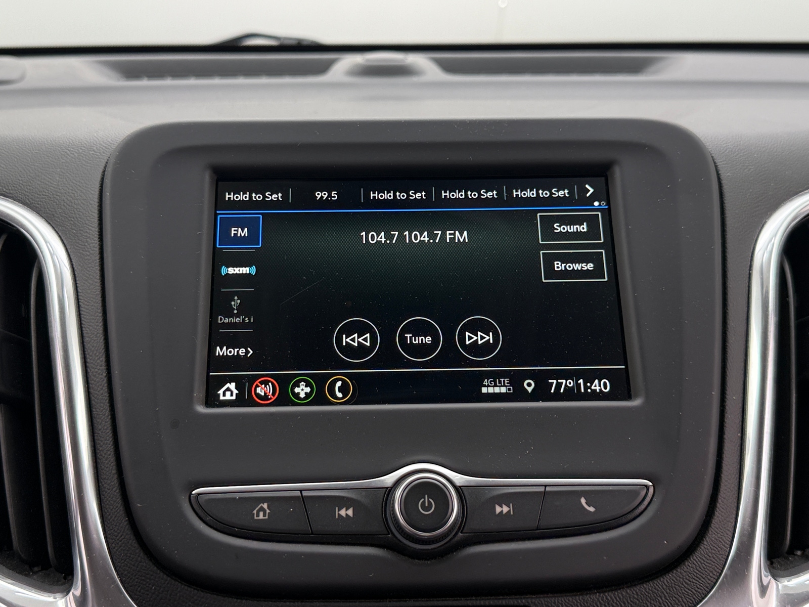 Thumbnail: 2019 Chevrolet Equinox - 4