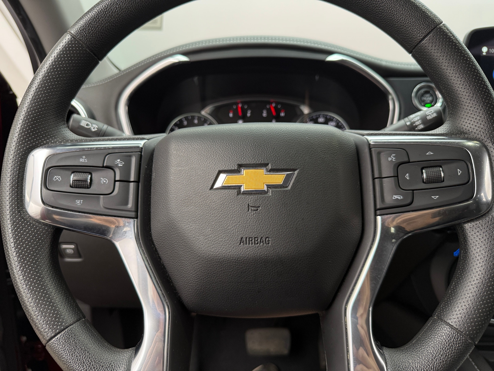Thumbnail: 2023 Chevrolet Blazer - 5