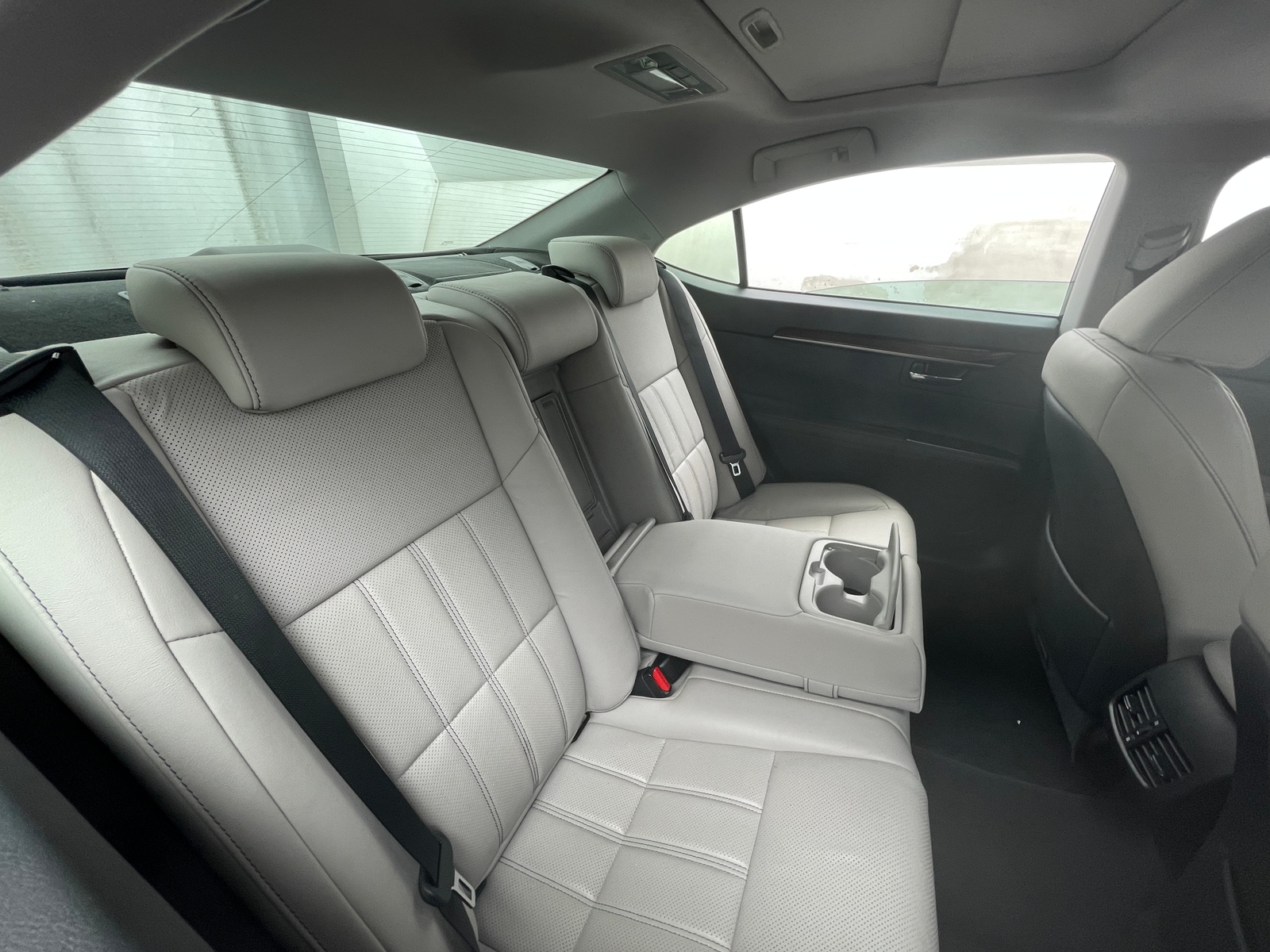 Thumbnail: 2018 Lexus ES - 5