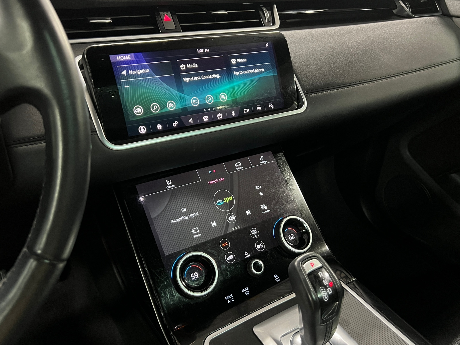 Thumbnail: 2020 Land Rover Range Rover Evoque - 3