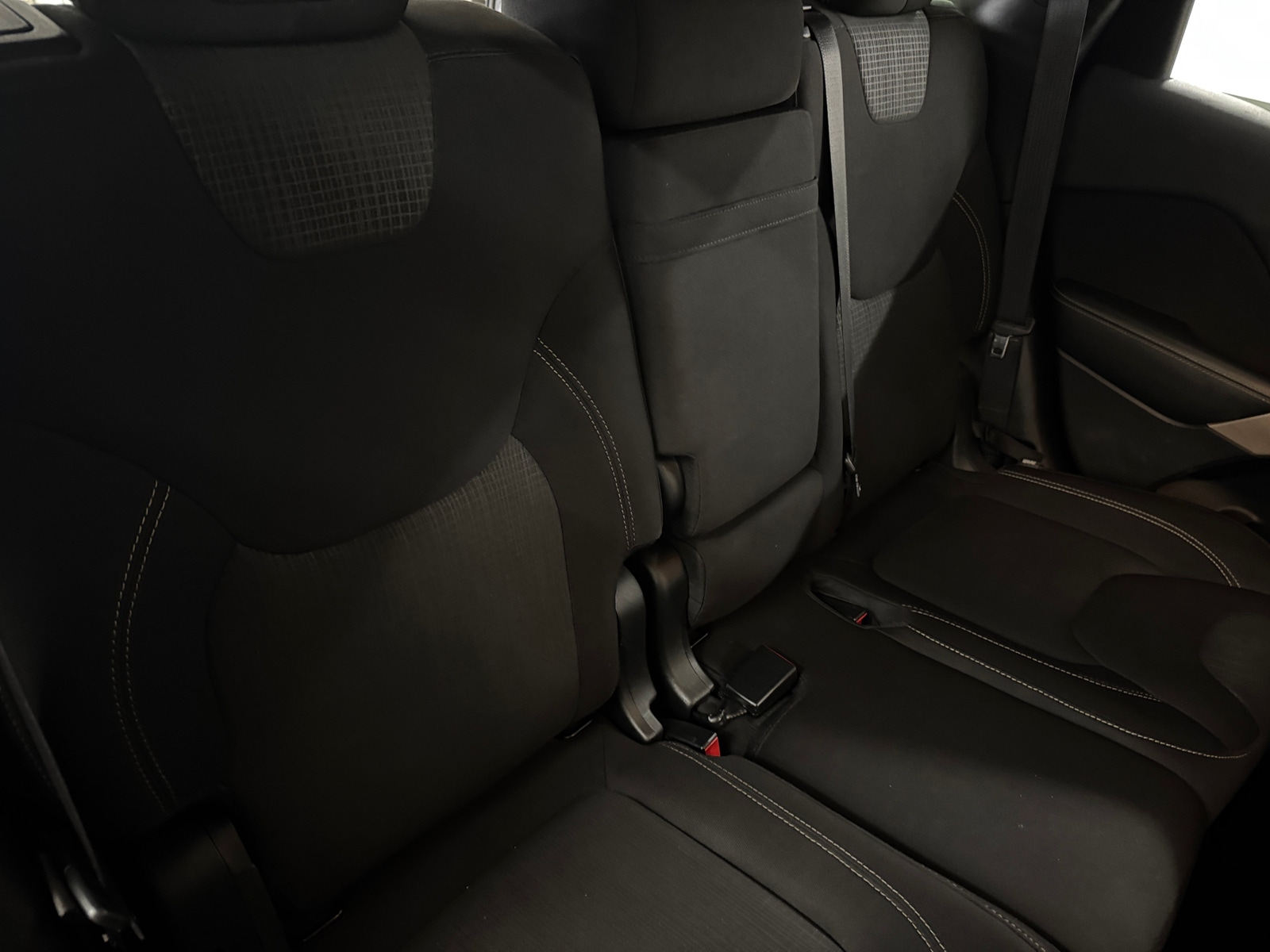 Thumbnail: 2017 Jeep Cherokee - 6