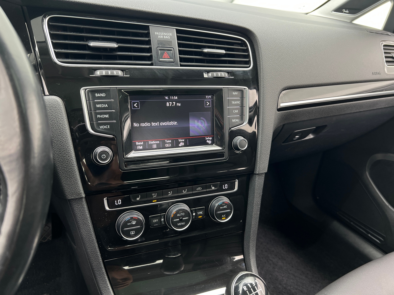 Thumbnail: 2015 Volkswagen Golf - 3