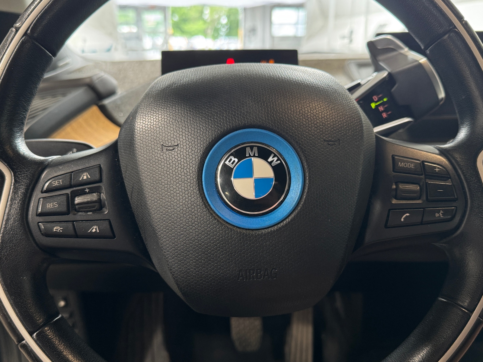 Thumbnail: 2015 BMW i3 - 4