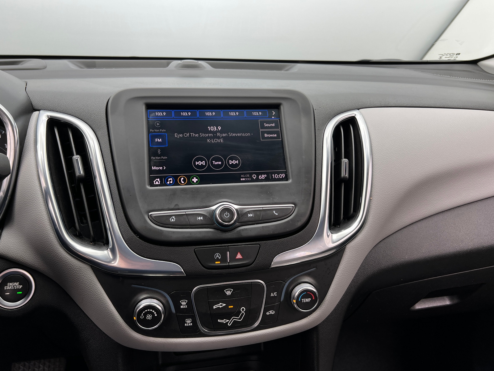 Thumbnail: 2023 Chevrolet Equinox - 4