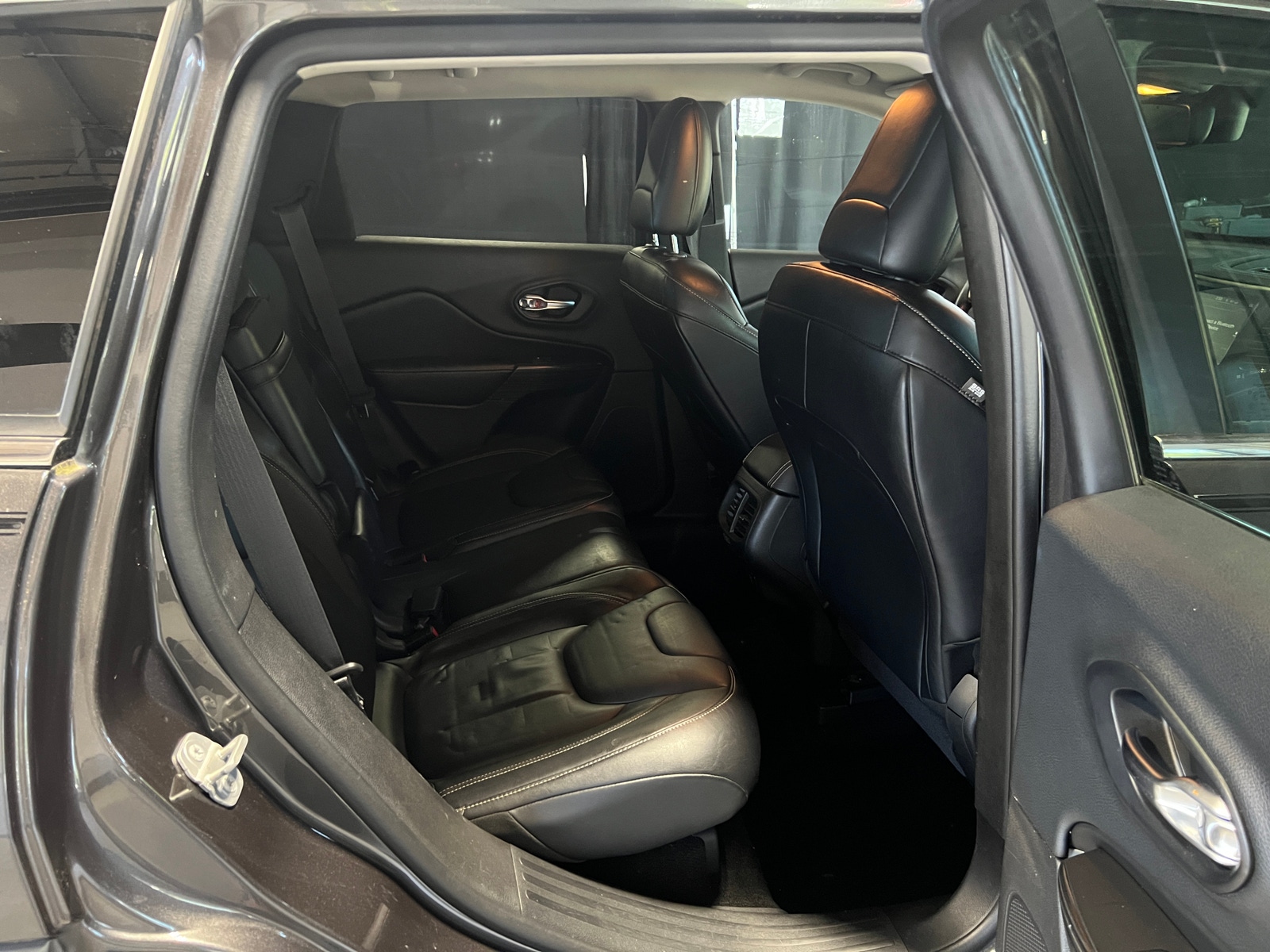 Thumbnail: 2014 Jeep Cherokee - 5