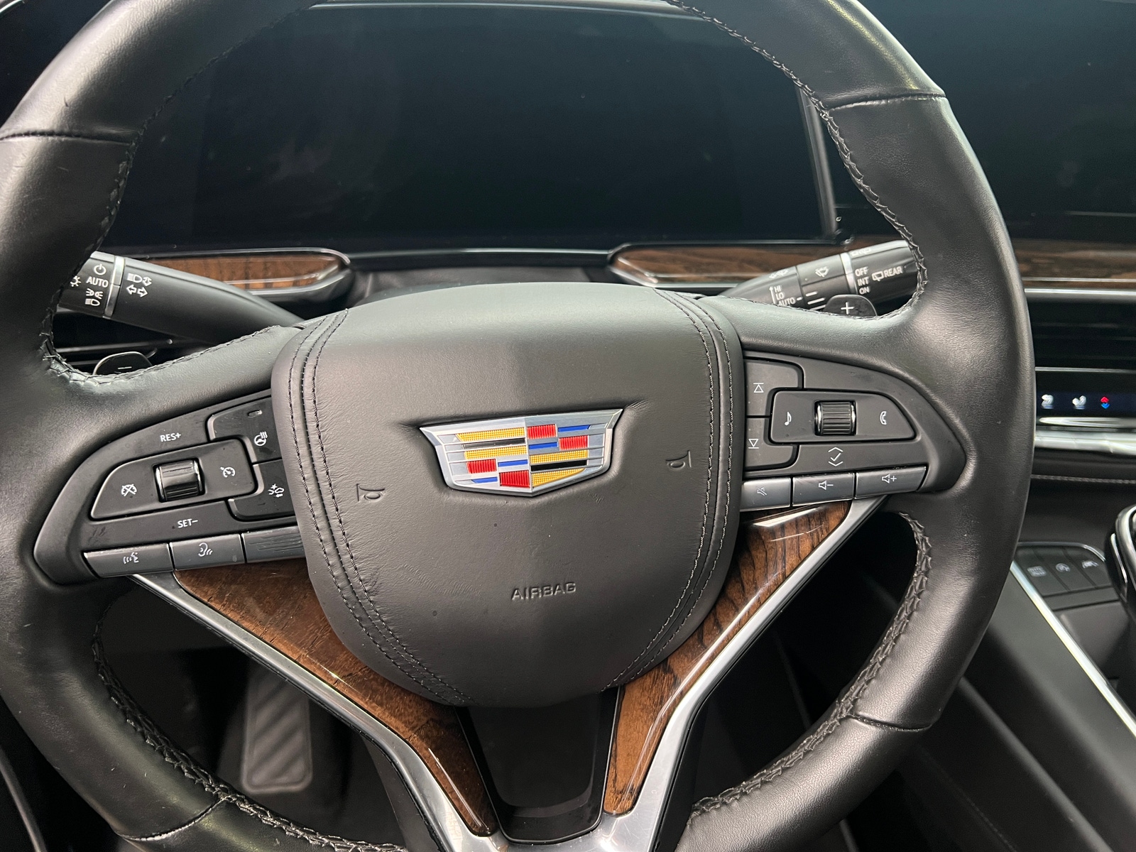 Thumbnail: 2021 Cadillac Escalade - 4