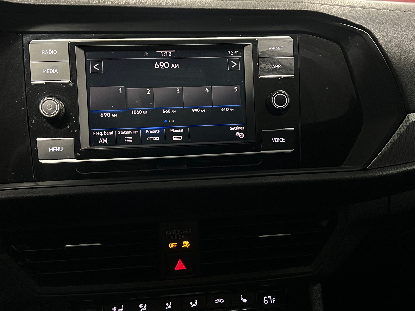 Thumbnail: 2021 Volkswagen Jetta - 4