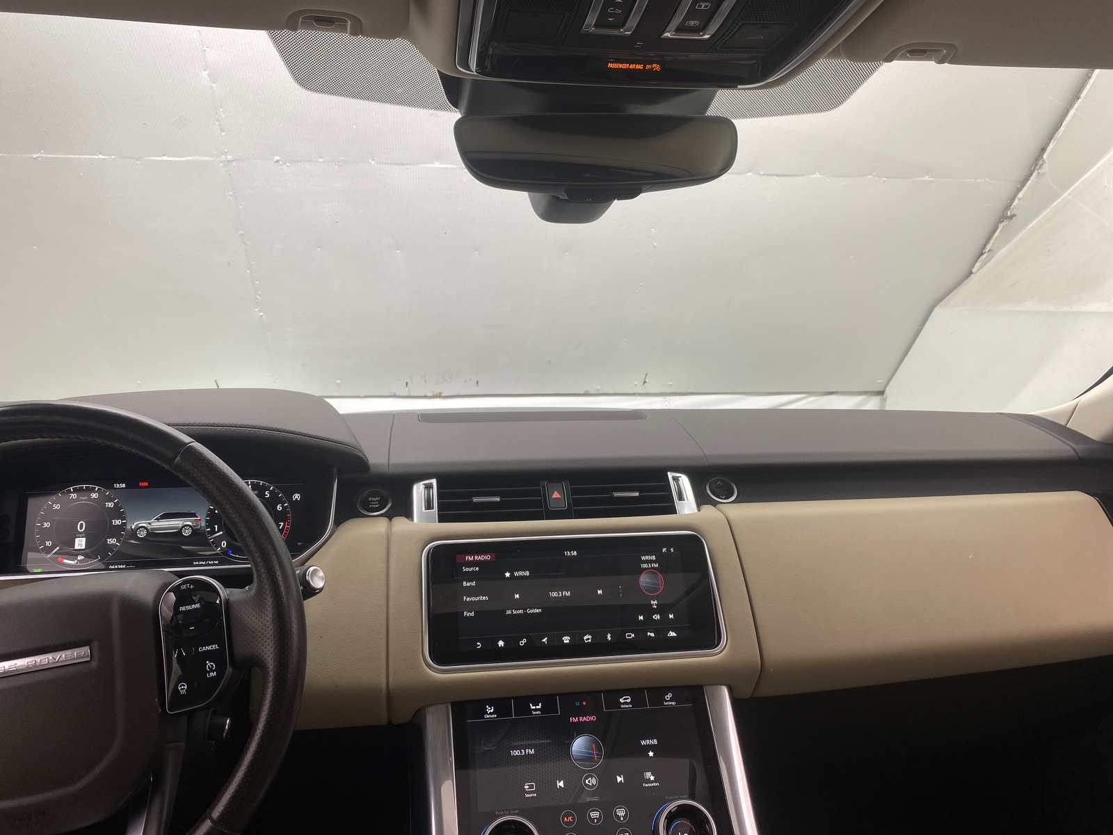 Thumbnail: 2020 Land Rover Range Rover Sport - 2