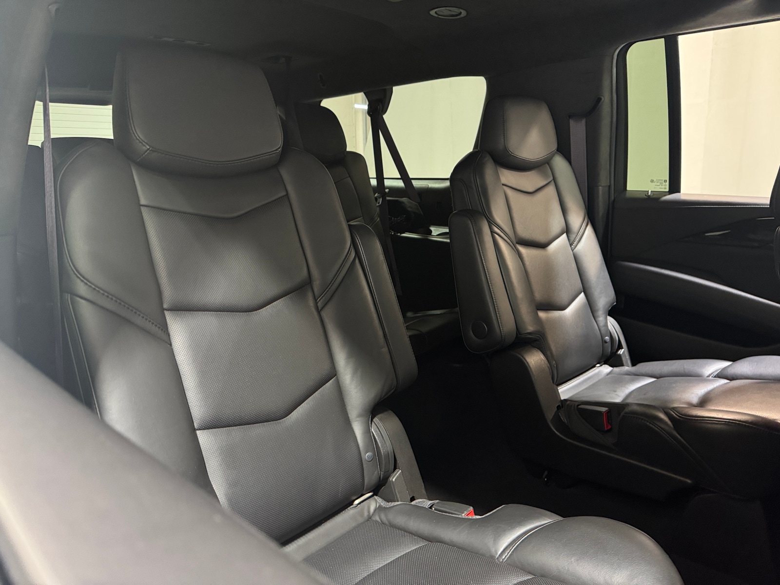 Thumbnail: 2017 Cadillac Escalade - 5