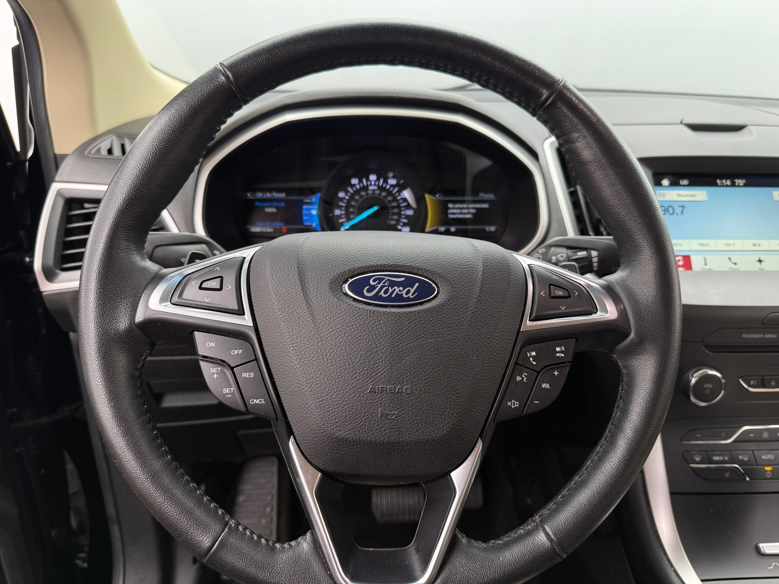 Thumbnail: 2017 Ford Edge - 4