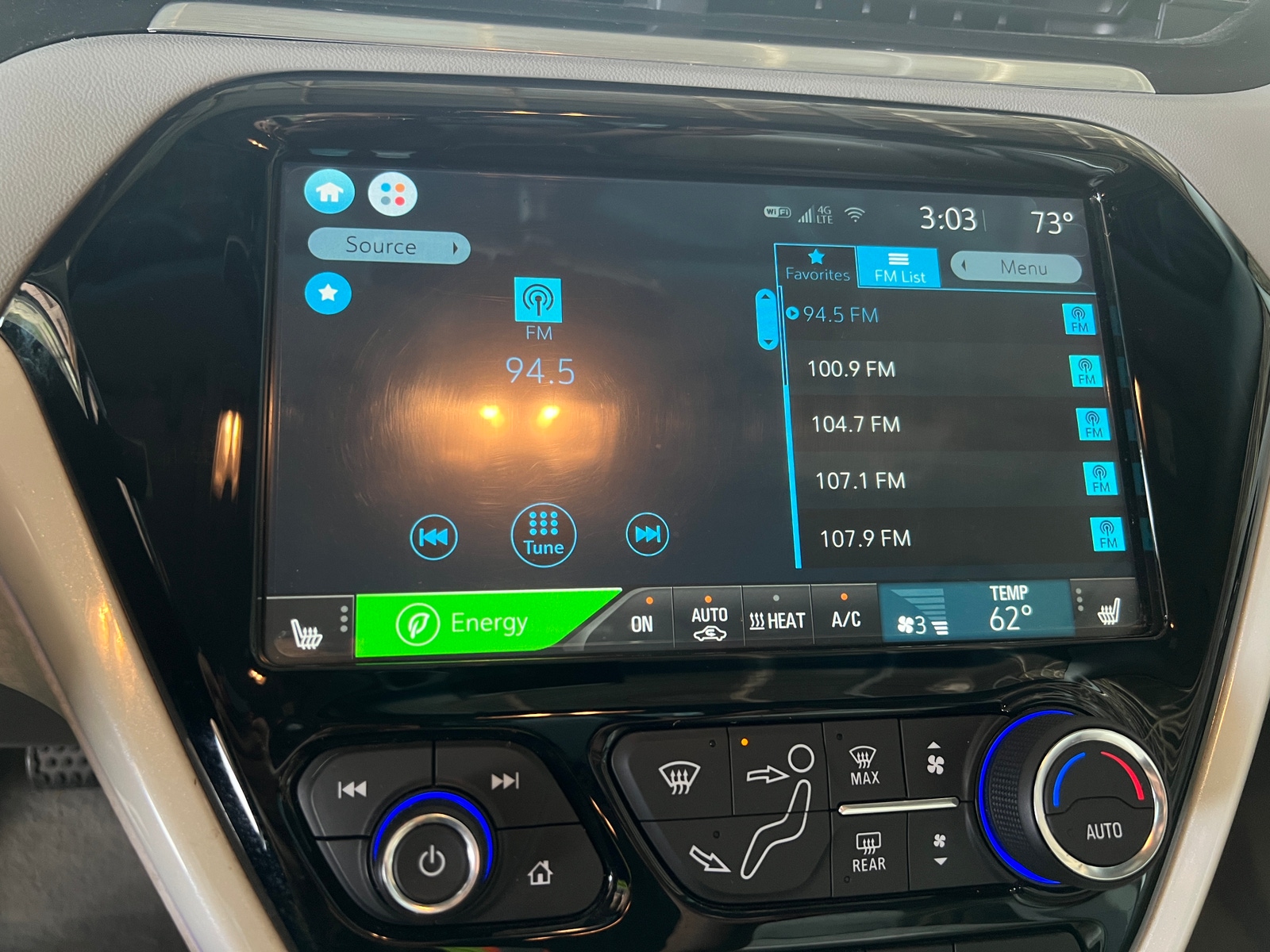 Thumbnail: 2019 Chevrolet Bolt EV - 3