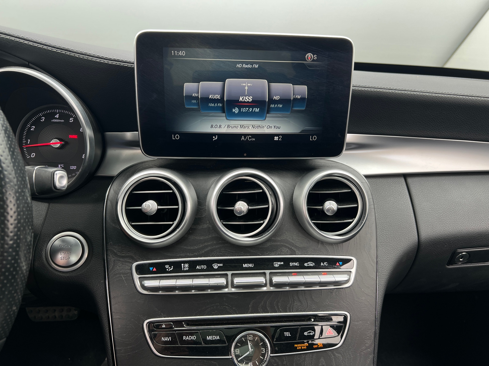 Thumbnail: 2016 Mercedes-Benz C-Class - 3