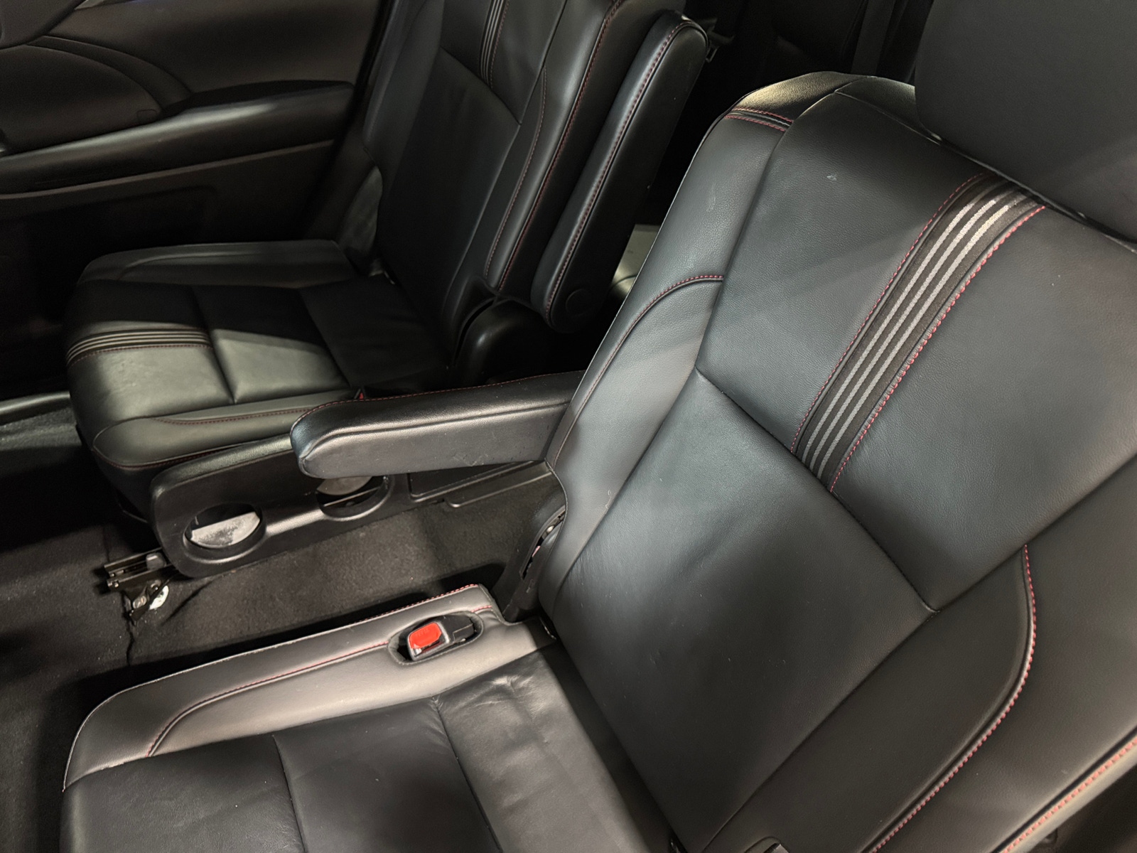 Thumbnail: 2019 Toyota Highlander - 5