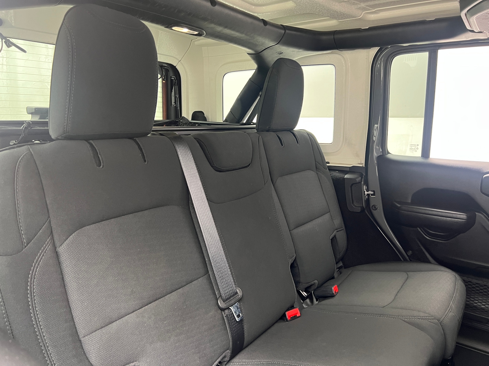 Thumbnail: 2021 Jeep Wrangler - 6