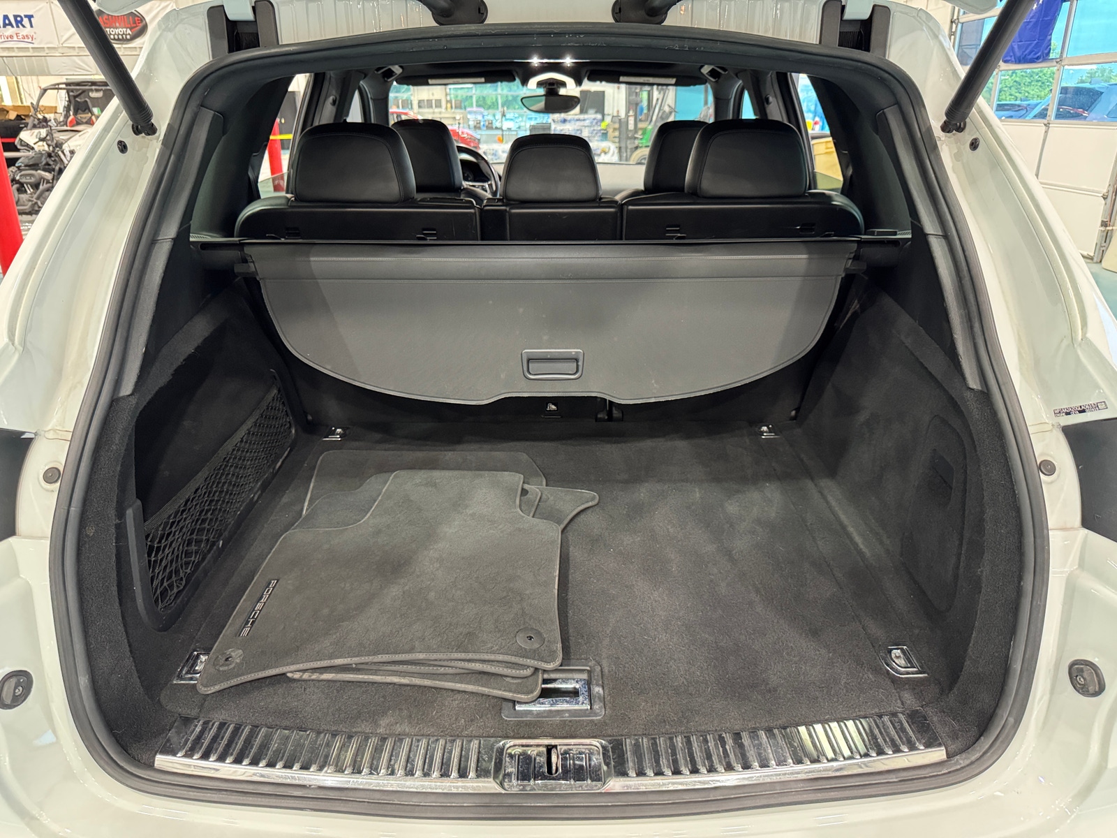 Thumbnail: 2016 Porsche Cayenne - 6