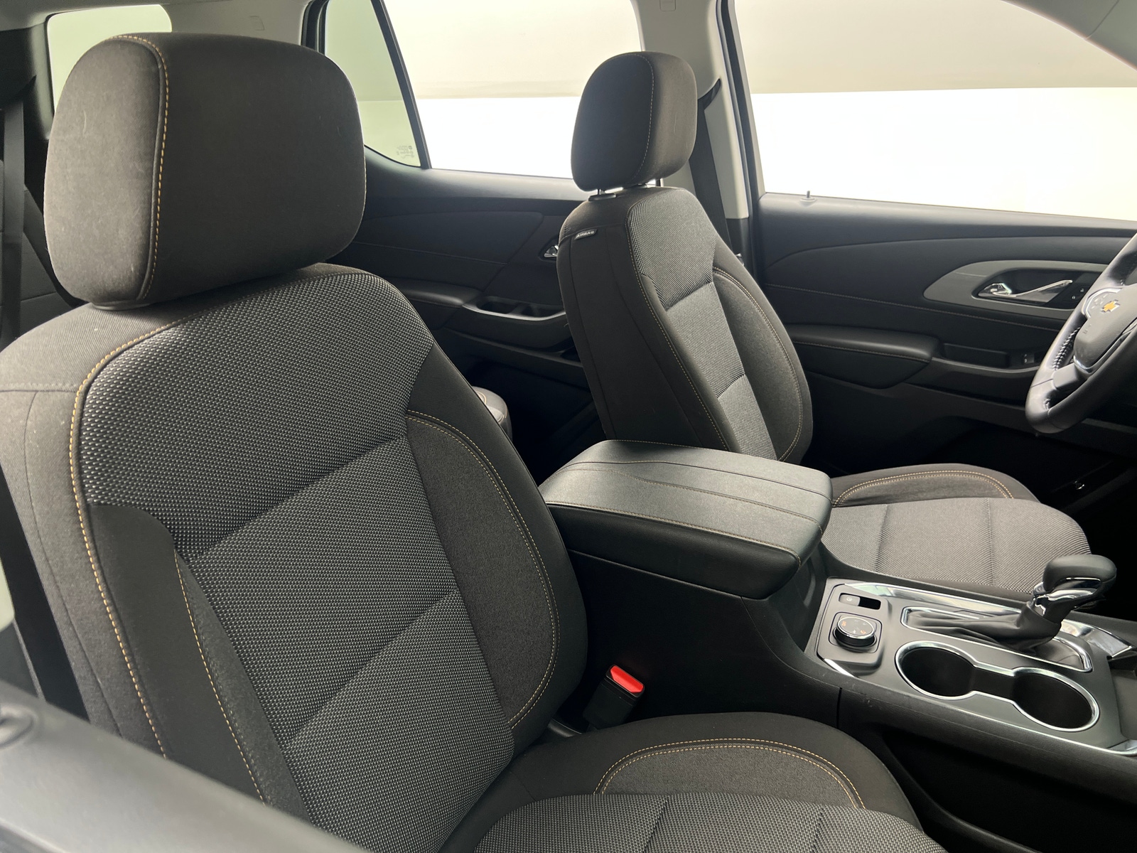 Thumbnail: 2021 Chevrolet Traverse - 2
