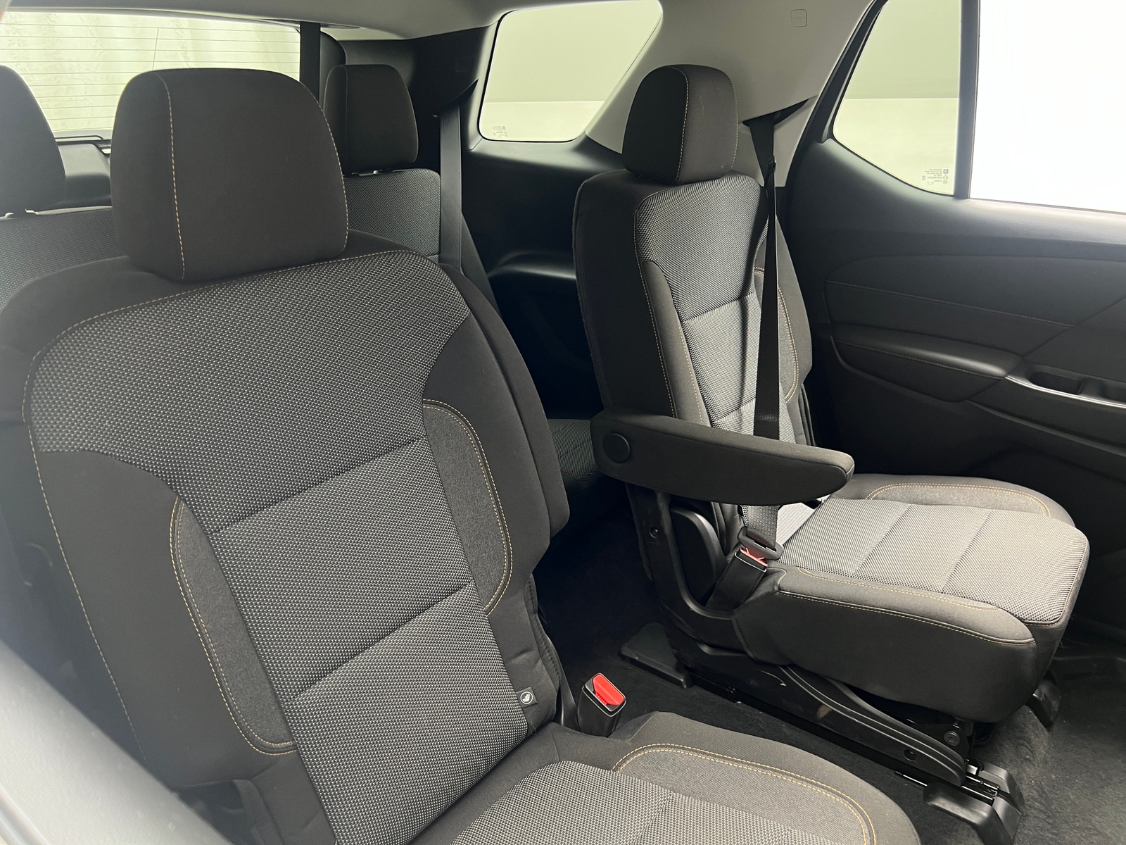 Thumbnail: 2021 Chevrolet Traverse - 6