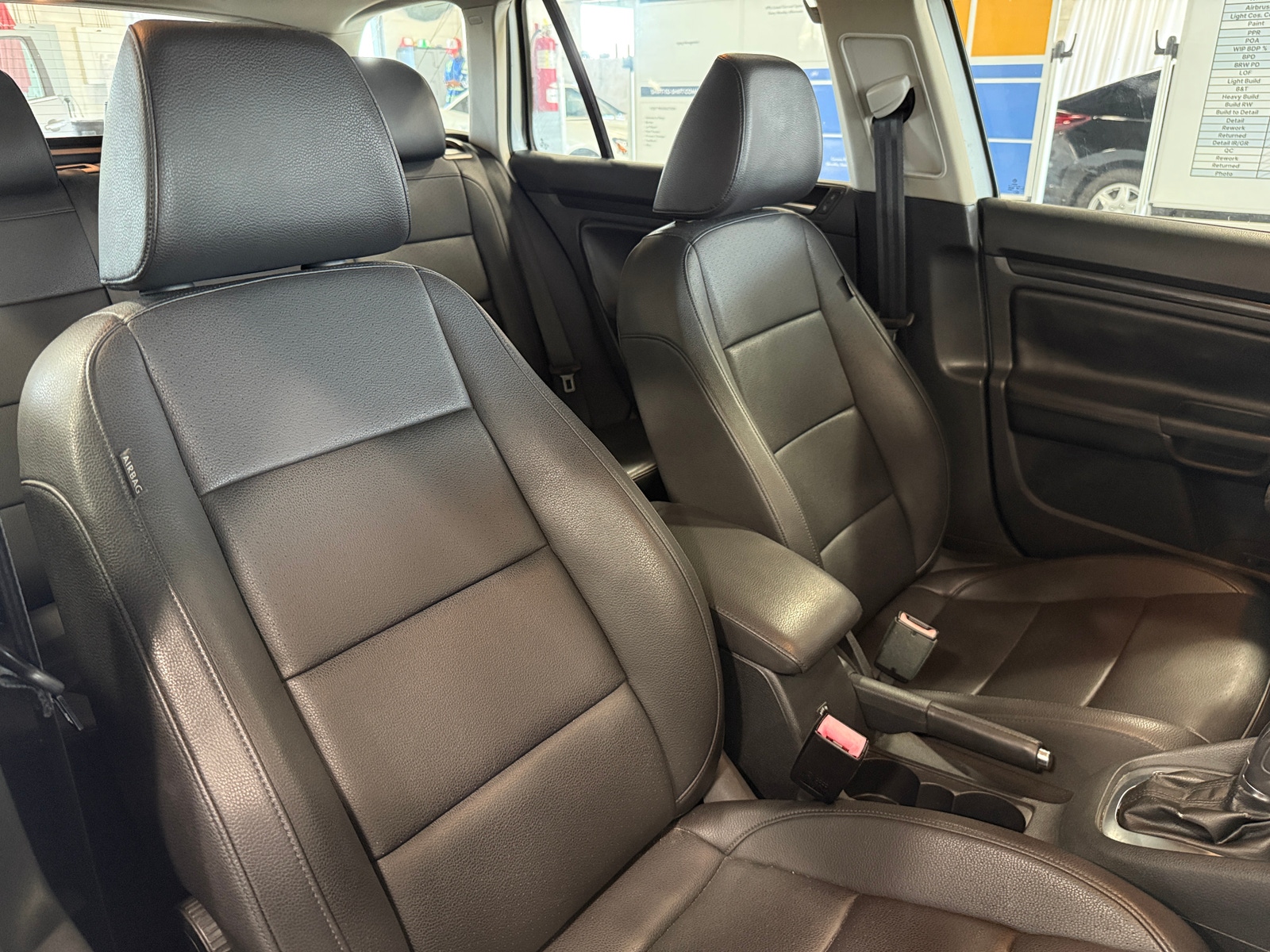 Thumbnail: 2012 Volkswagen Jetta - 2
